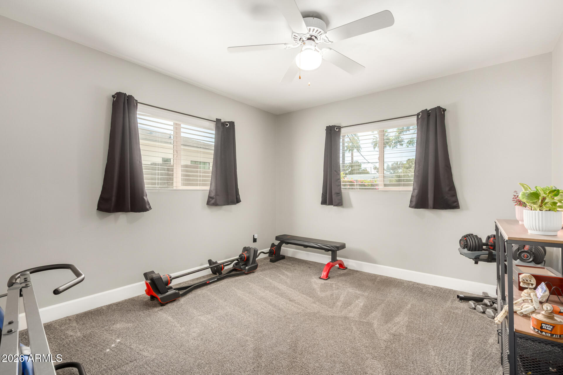 4101 E EDGEMONT Avenue