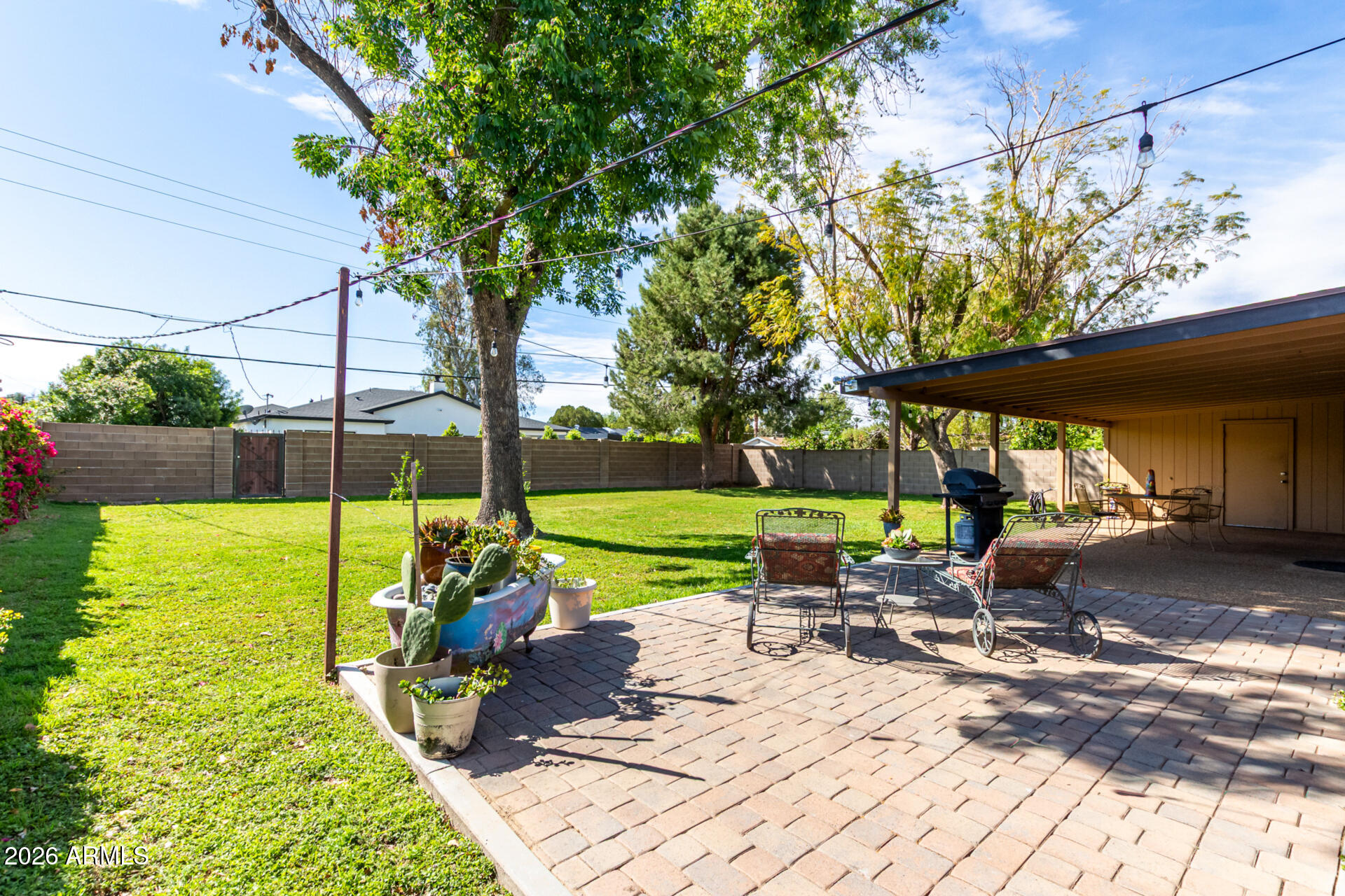 4101 E EDGEMONT Avenue