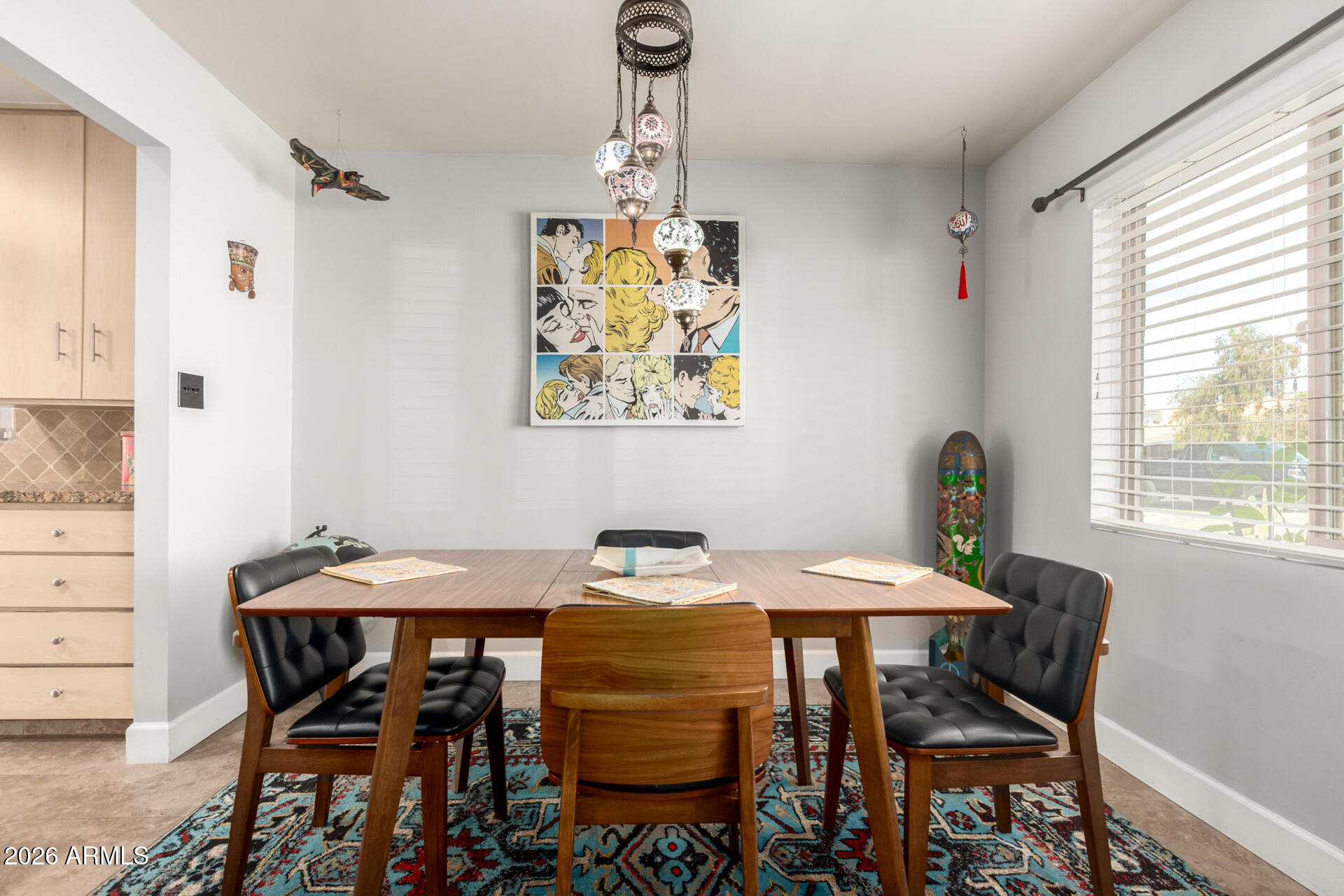 4101 E EDGEMONT Avenue