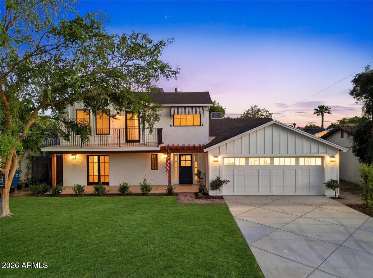 4835 E INDIANOLA Avenue