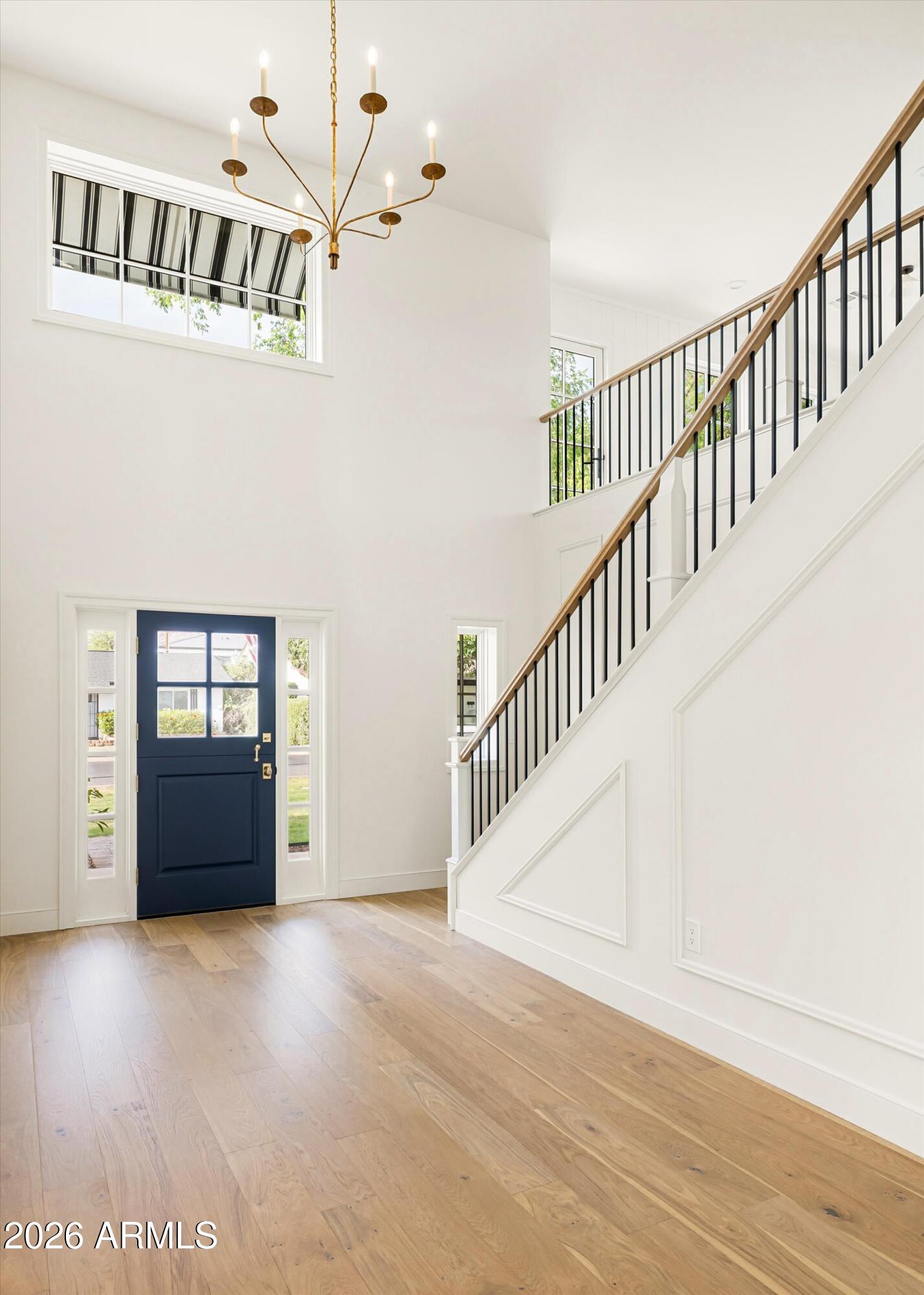 4835 E INDIANOLA Avenue