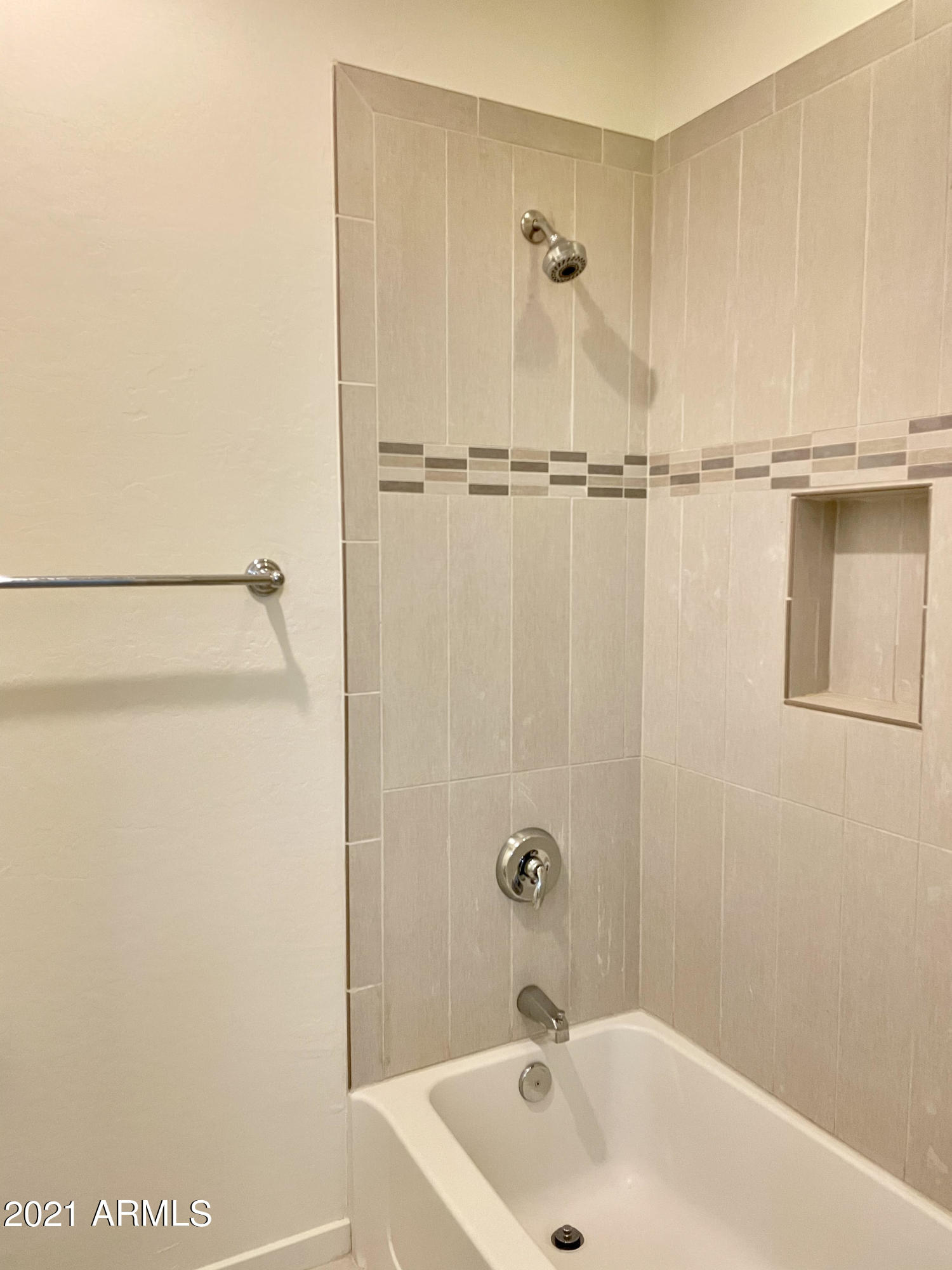 3935 E ROUGH RIDER Road 1345