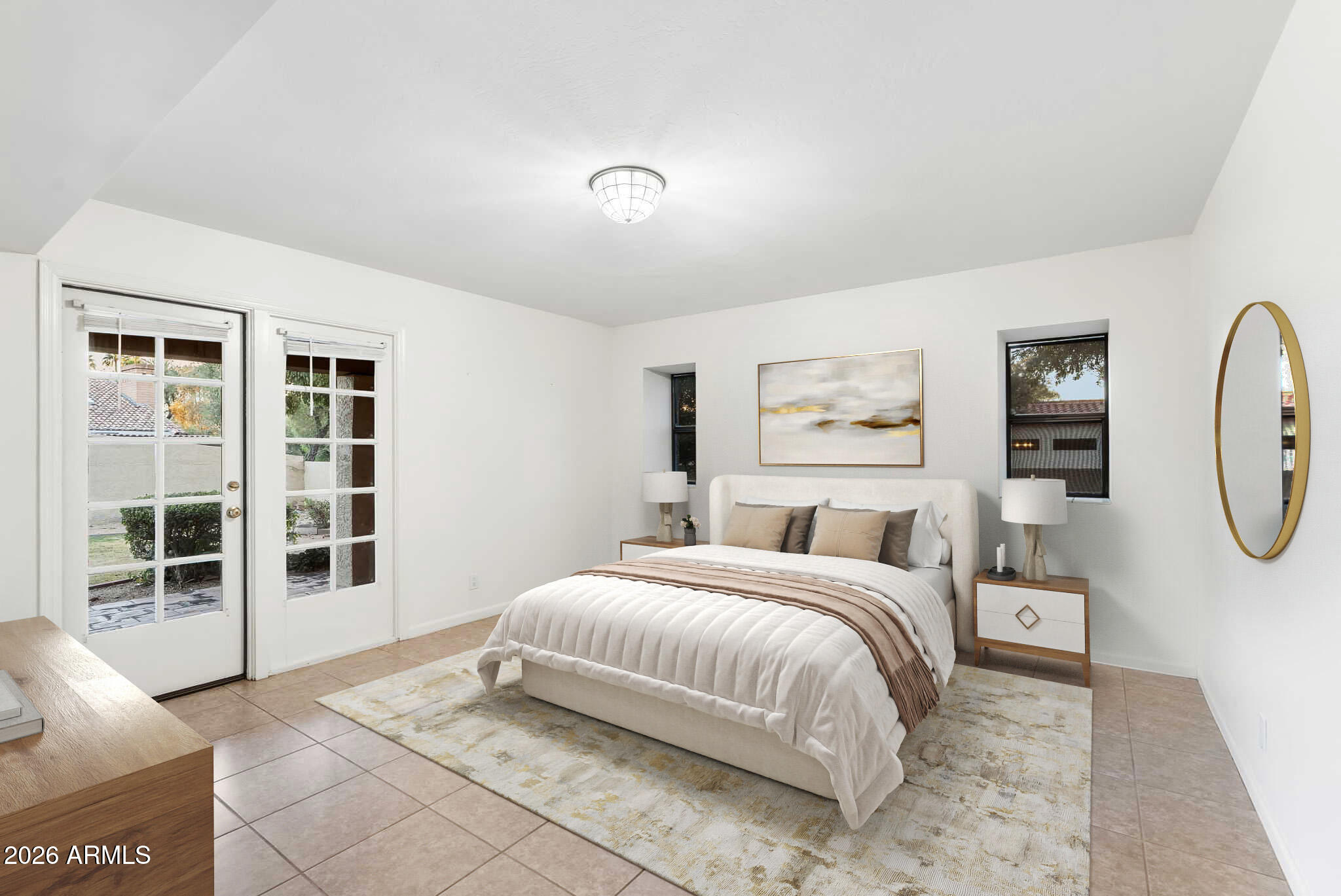 2501 E MONTEBELLO Avenue