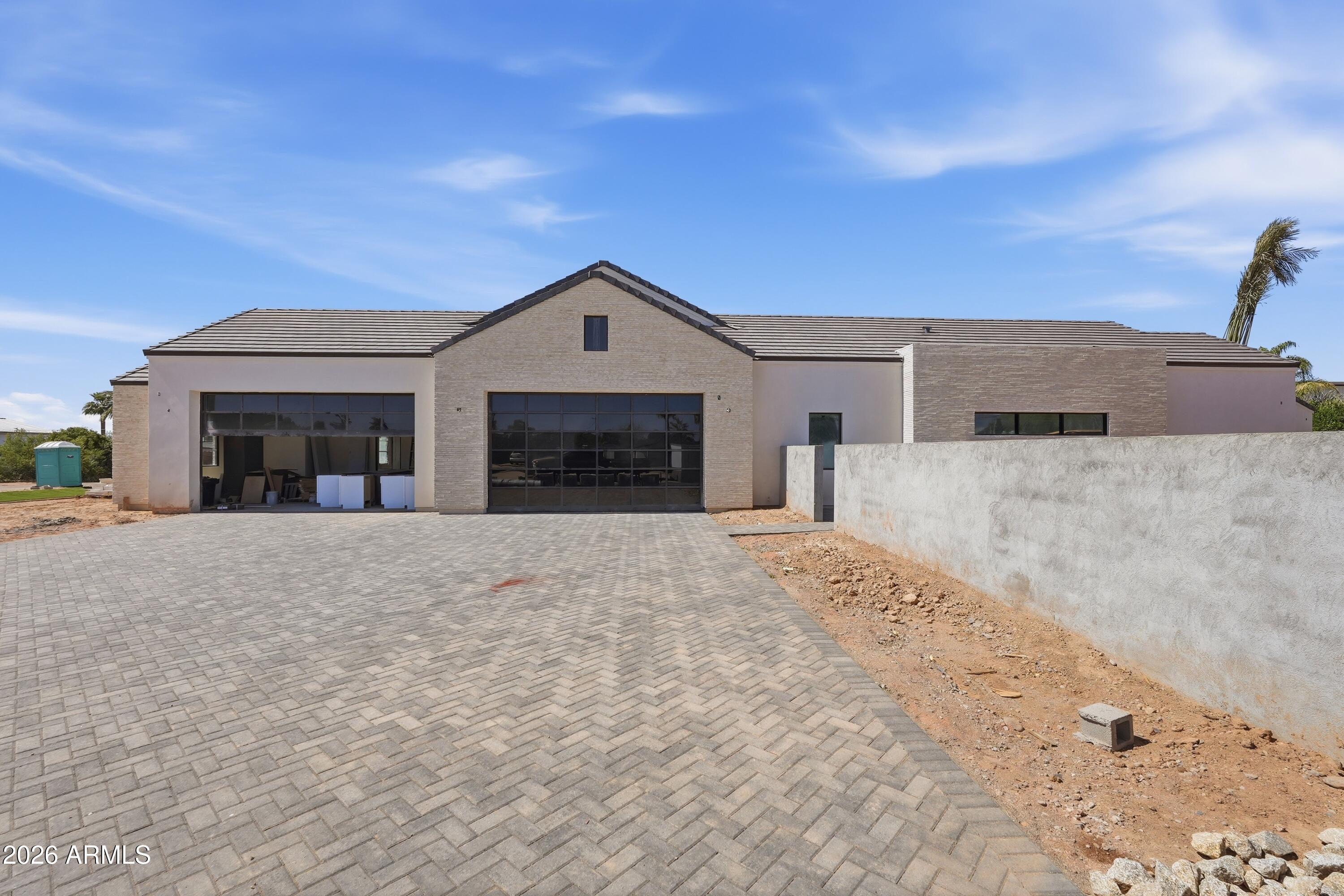 7620 E PARADISE Drive