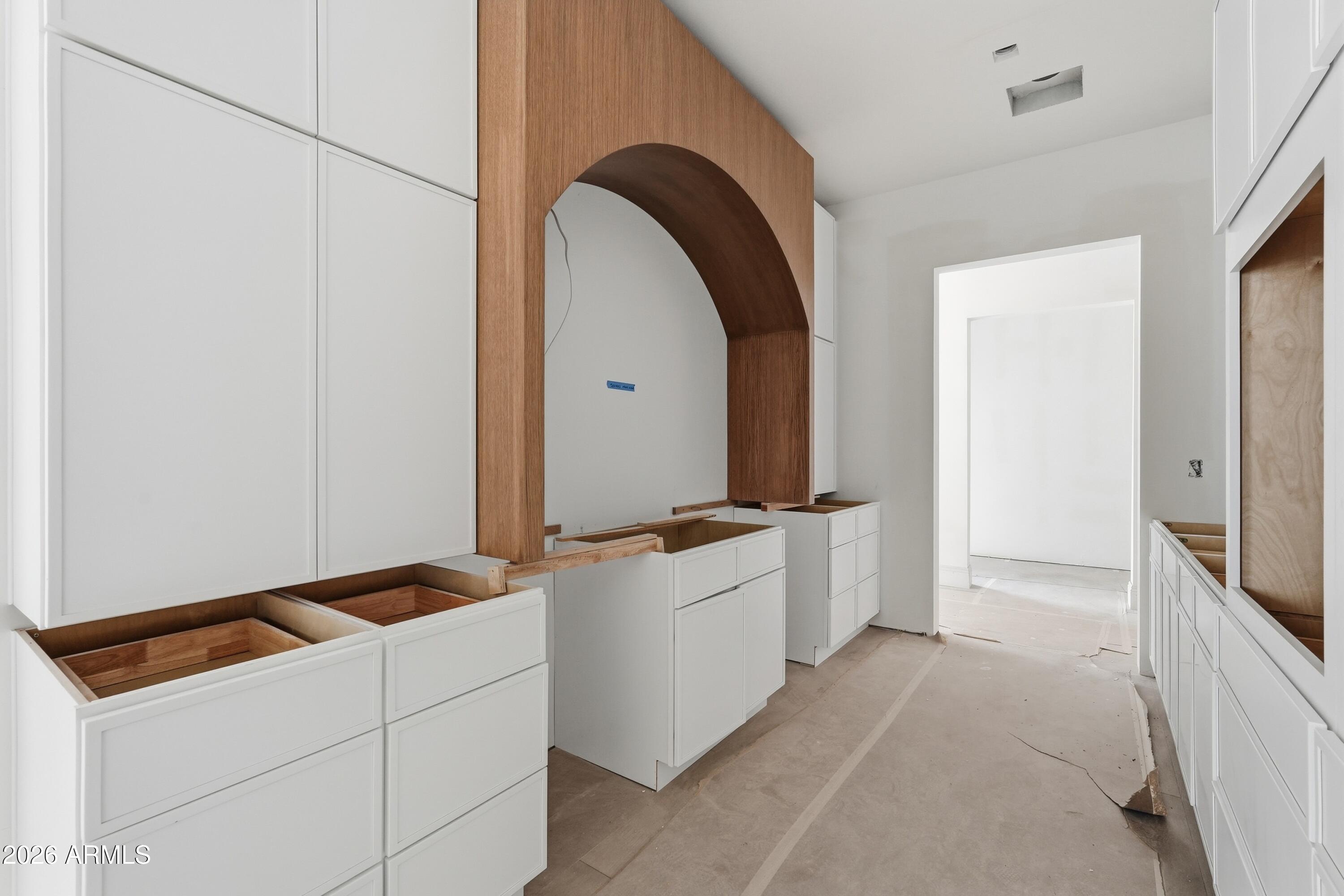 7620 E PARADISE Drive