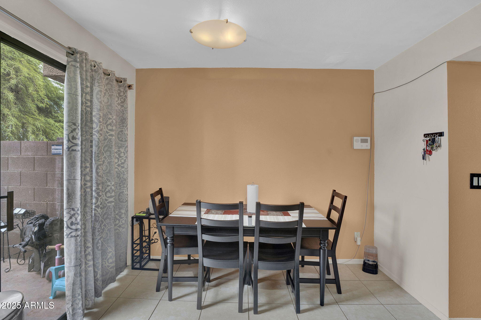 3491 N ARIZONA Avenue 83