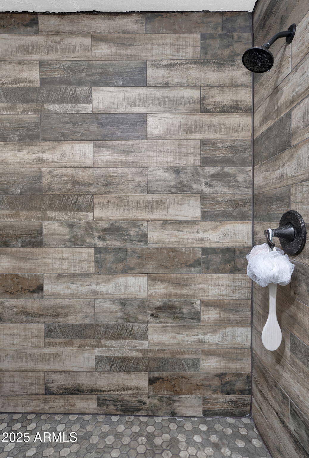 3491 N ARIZONA Avenue 83