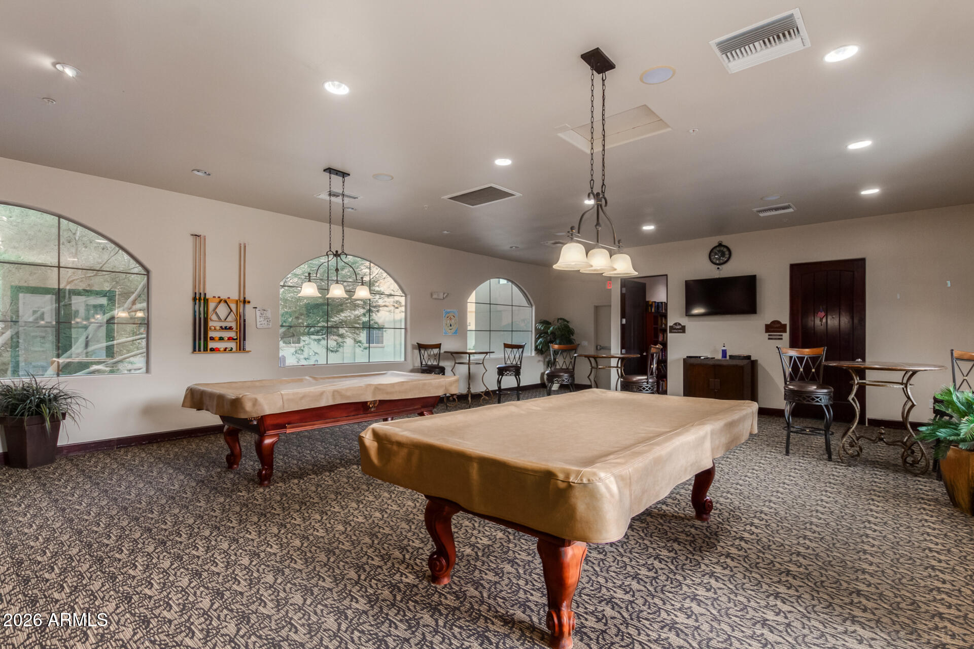 5450 E DEER VALLEY Drive 1214