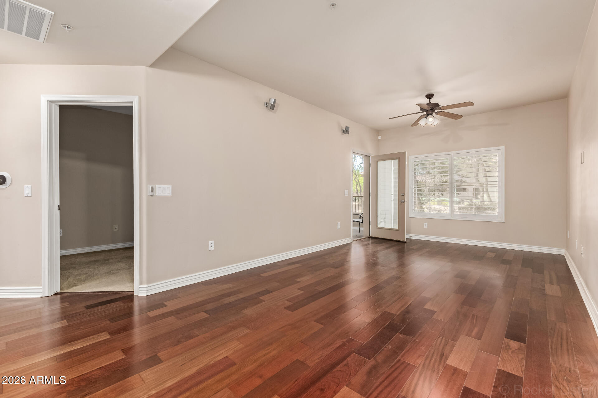 5450 E DEER VALLEY Drive 1214