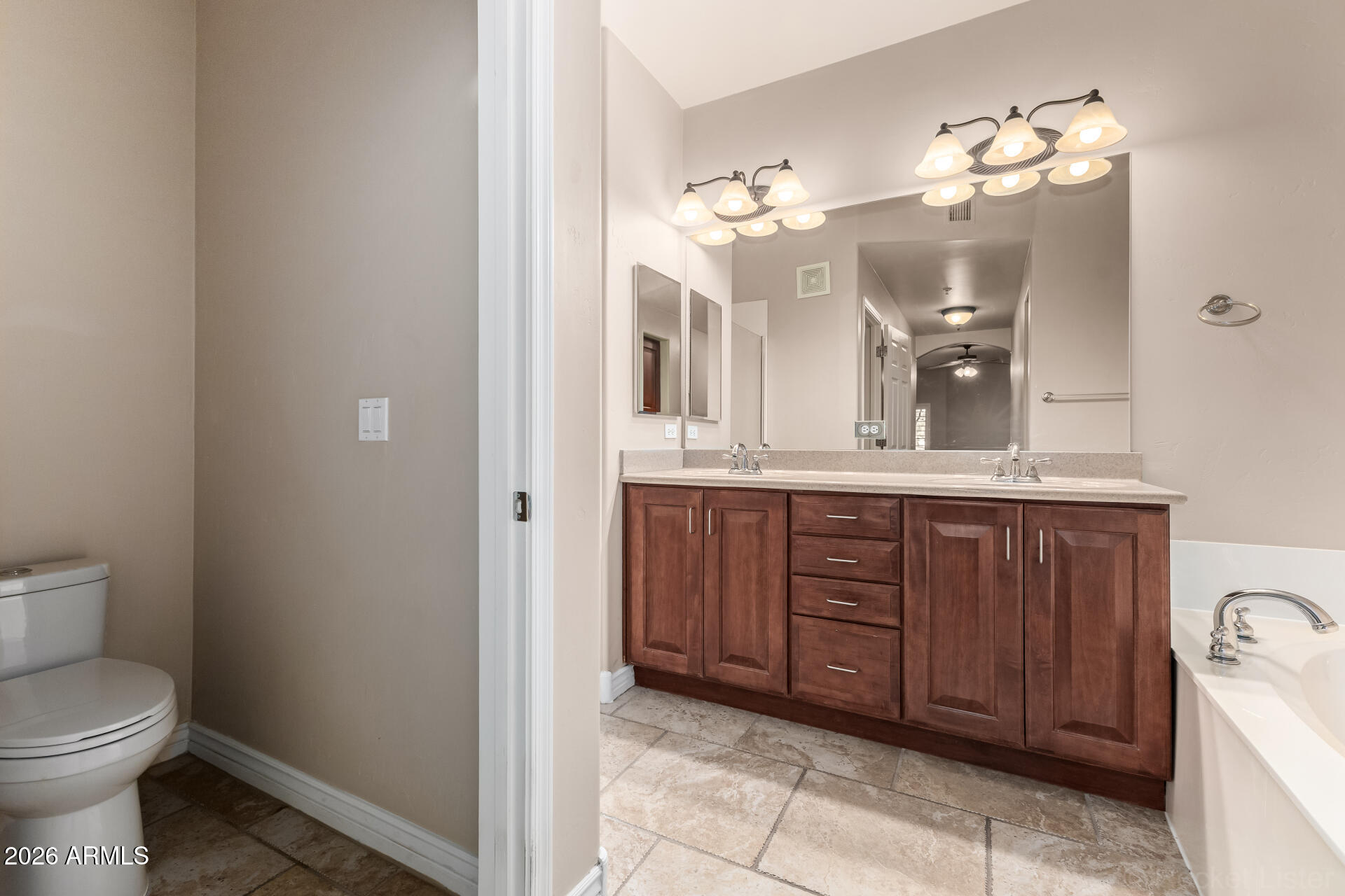 5450 E DEER VALLEY Drive 1214