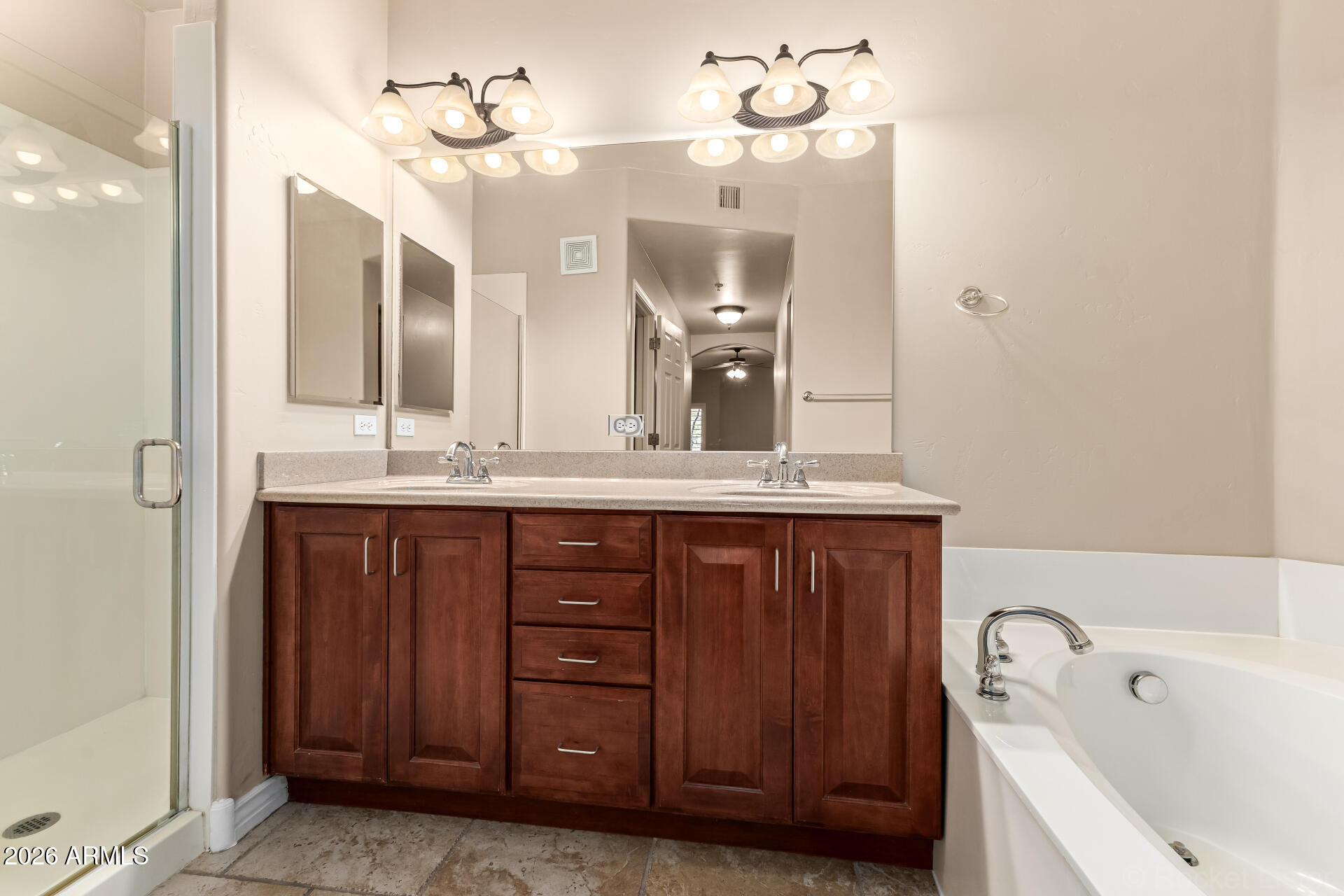 5450 E DEER VALLEY Drive 1214