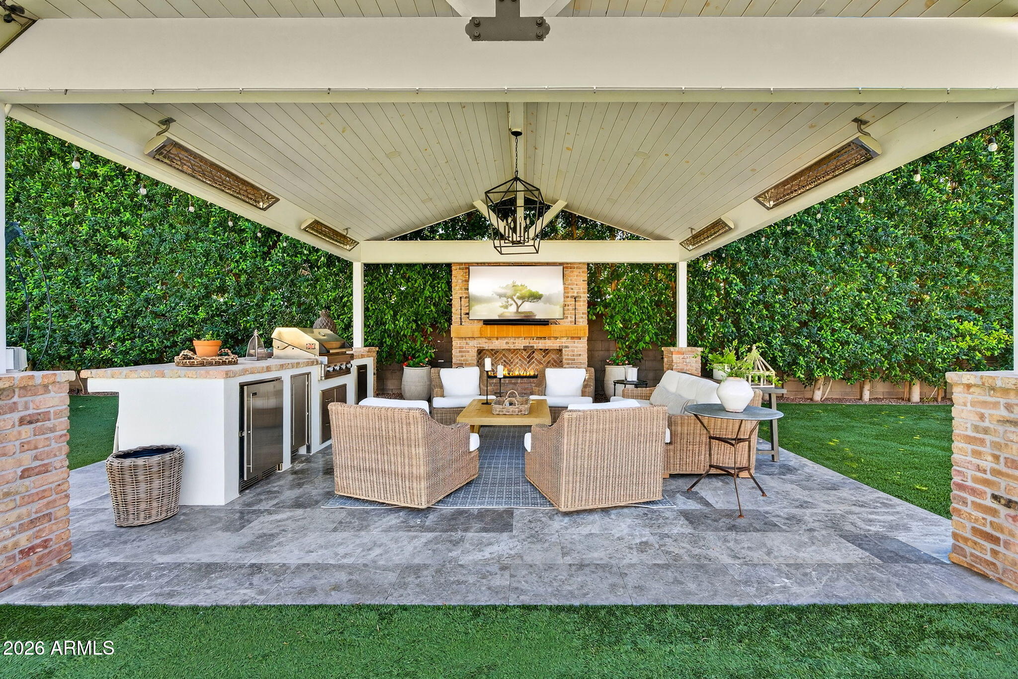 5217 E CALLE REDONDA