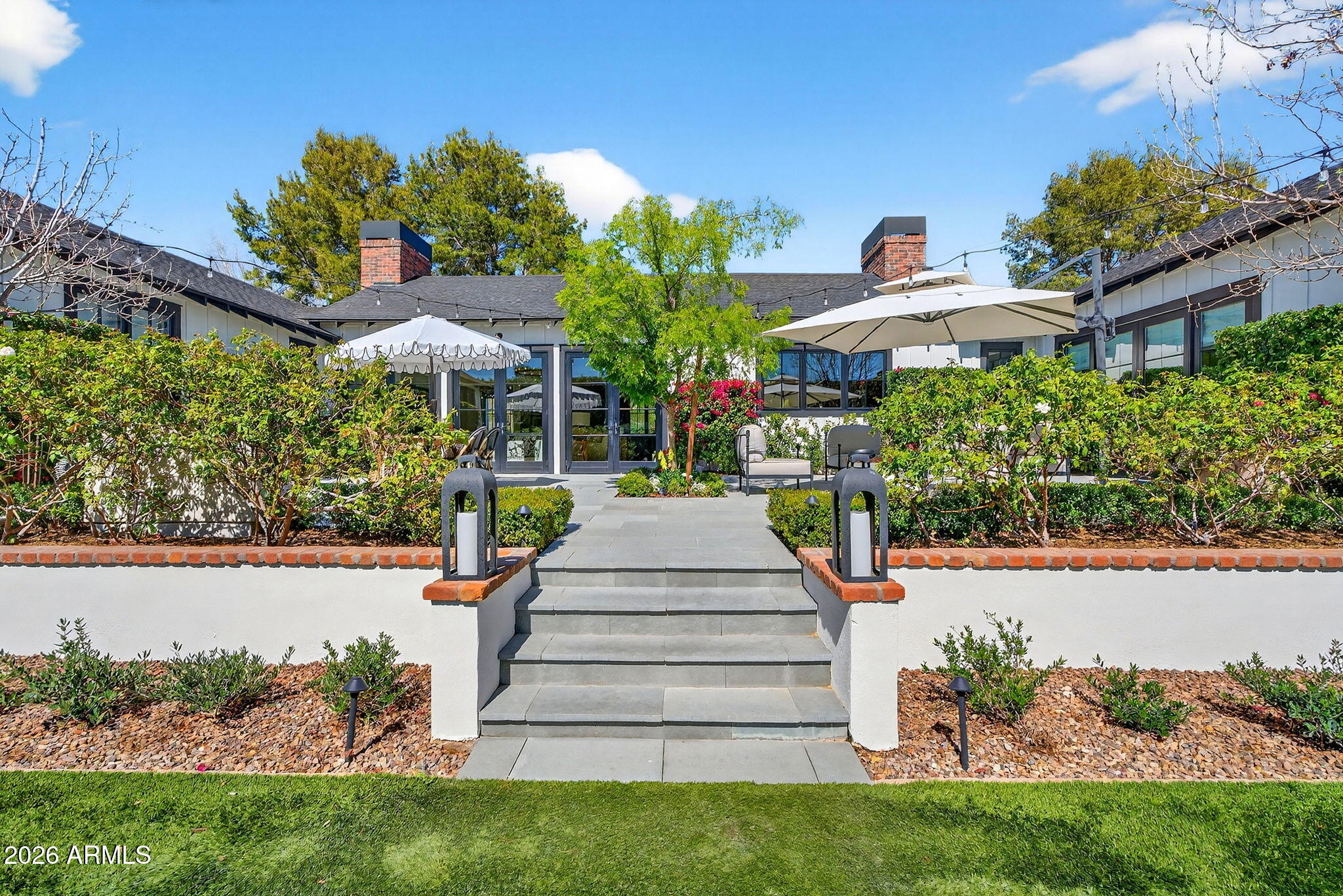 5217 E CALLE REDONDA