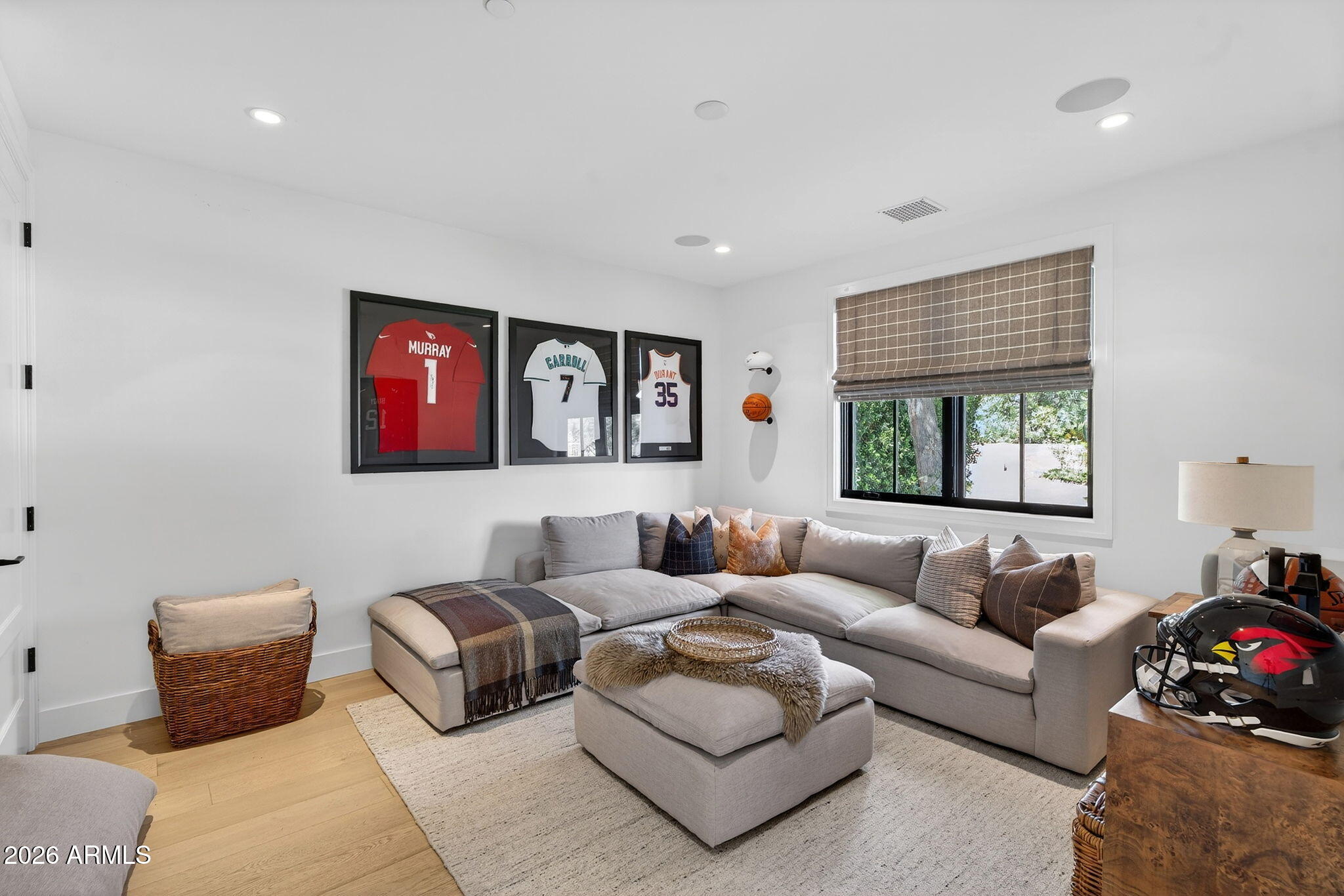 5217 E CALLE REDONDA