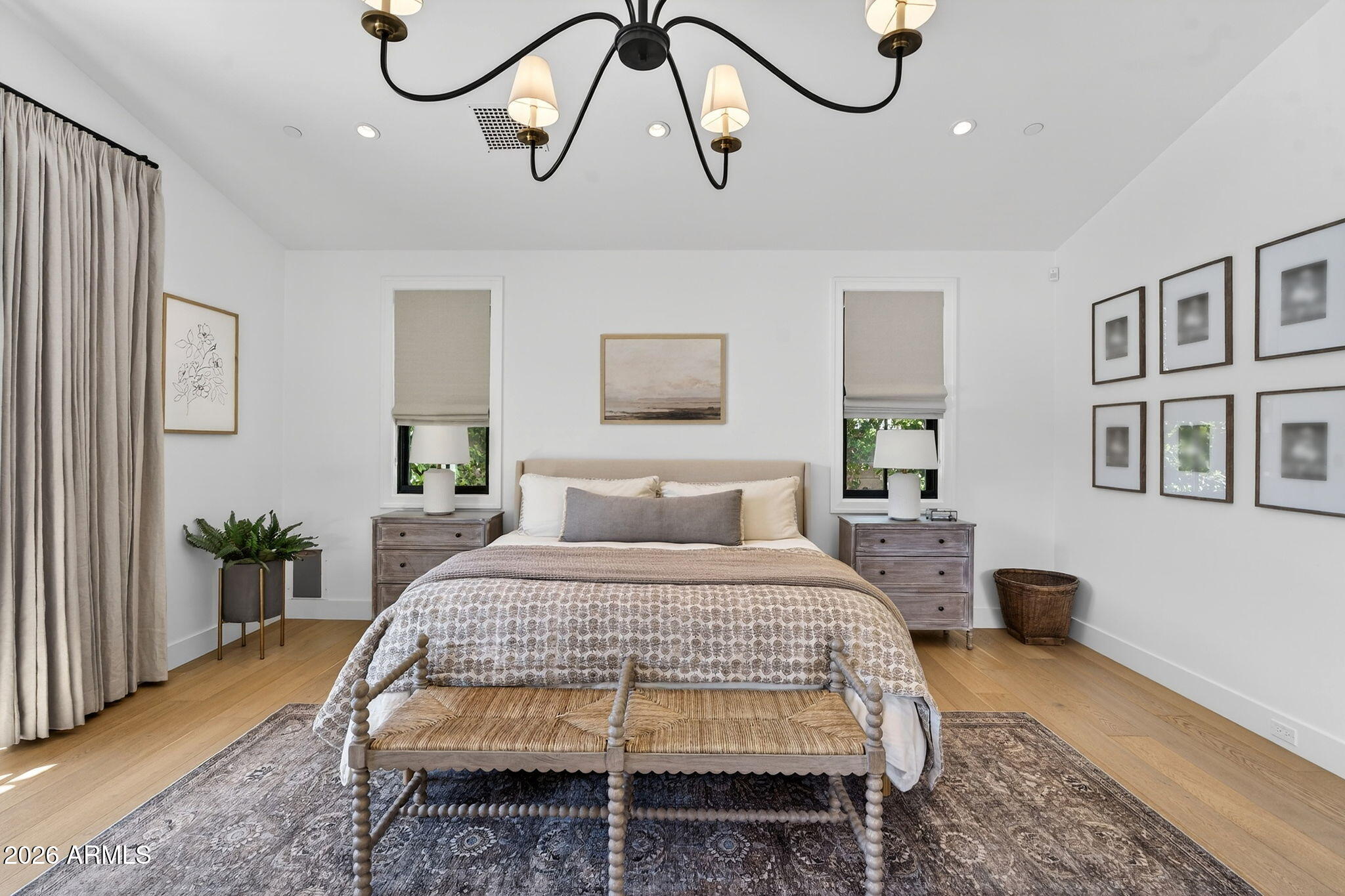 5217 E CALLE REDONDA