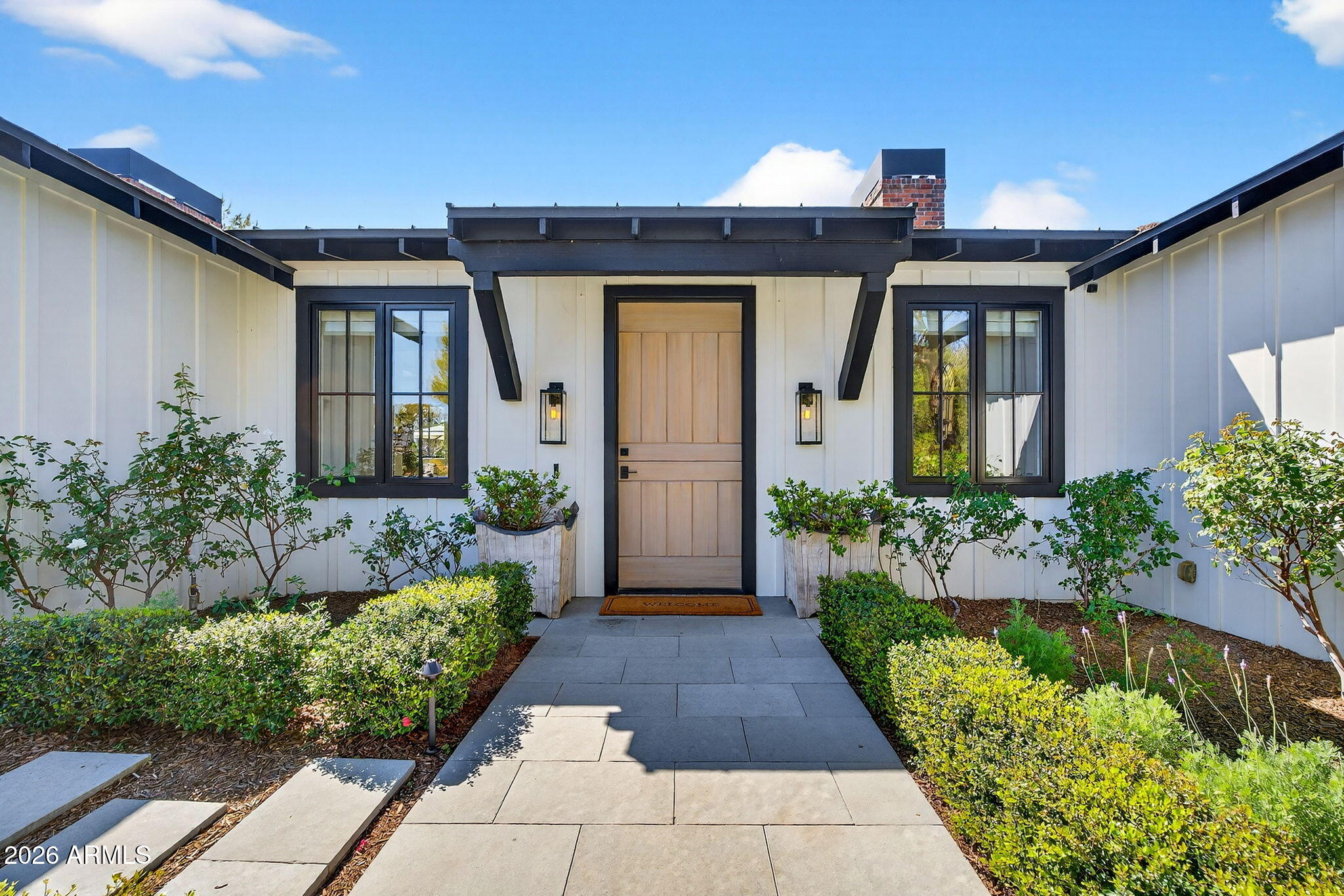 5217 E CALLE REDONDA