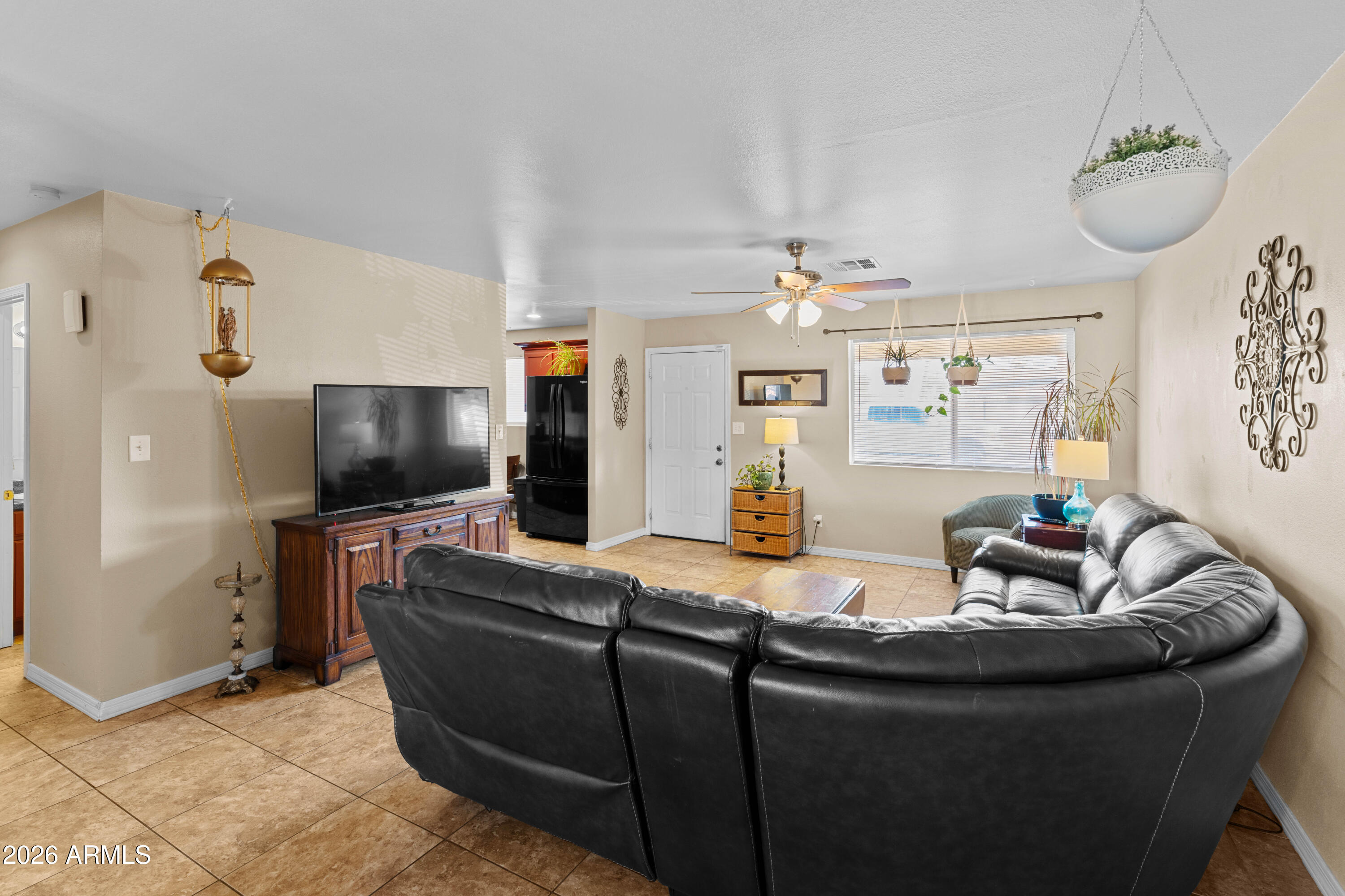 4118 W ORANGEWOOD Avenue