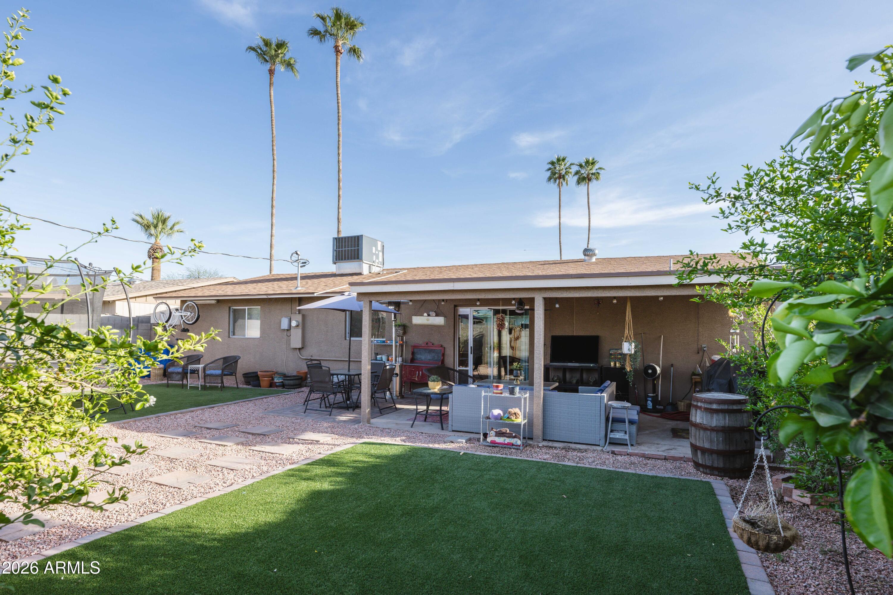 4118 W ORANGEWOOD Avenue