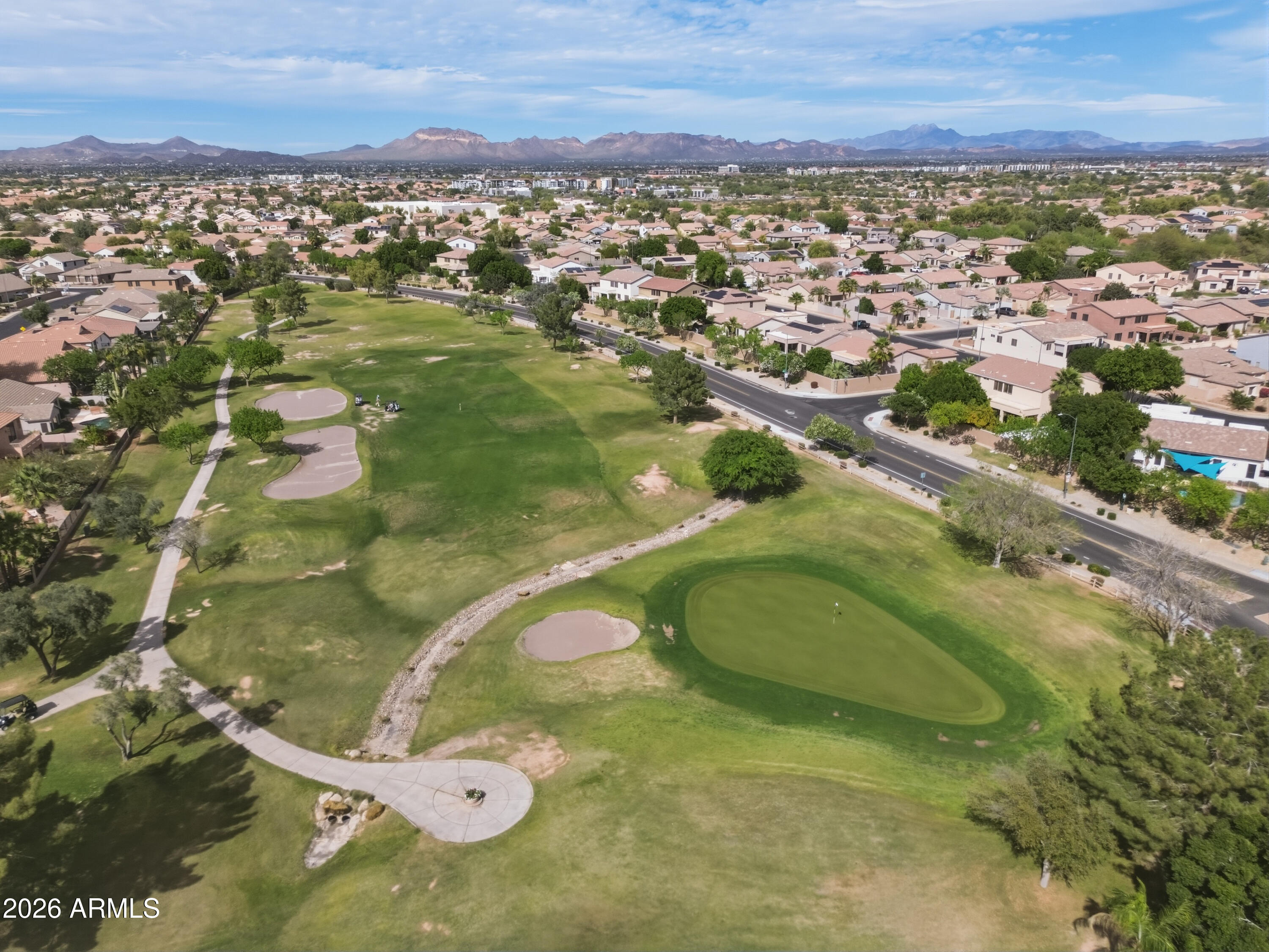 2328 S SORRELLE Street