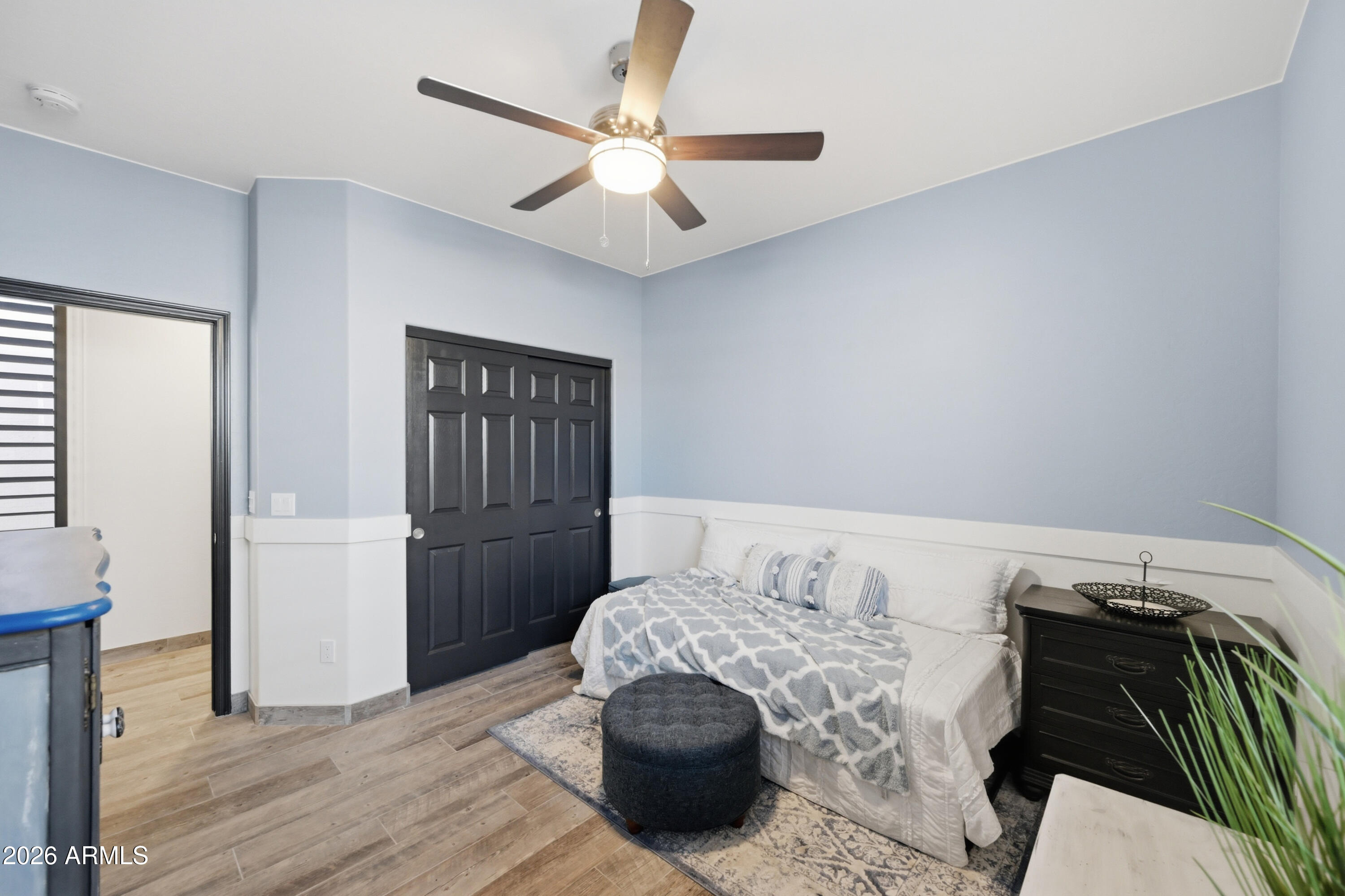 2328 S SORRELLE Street