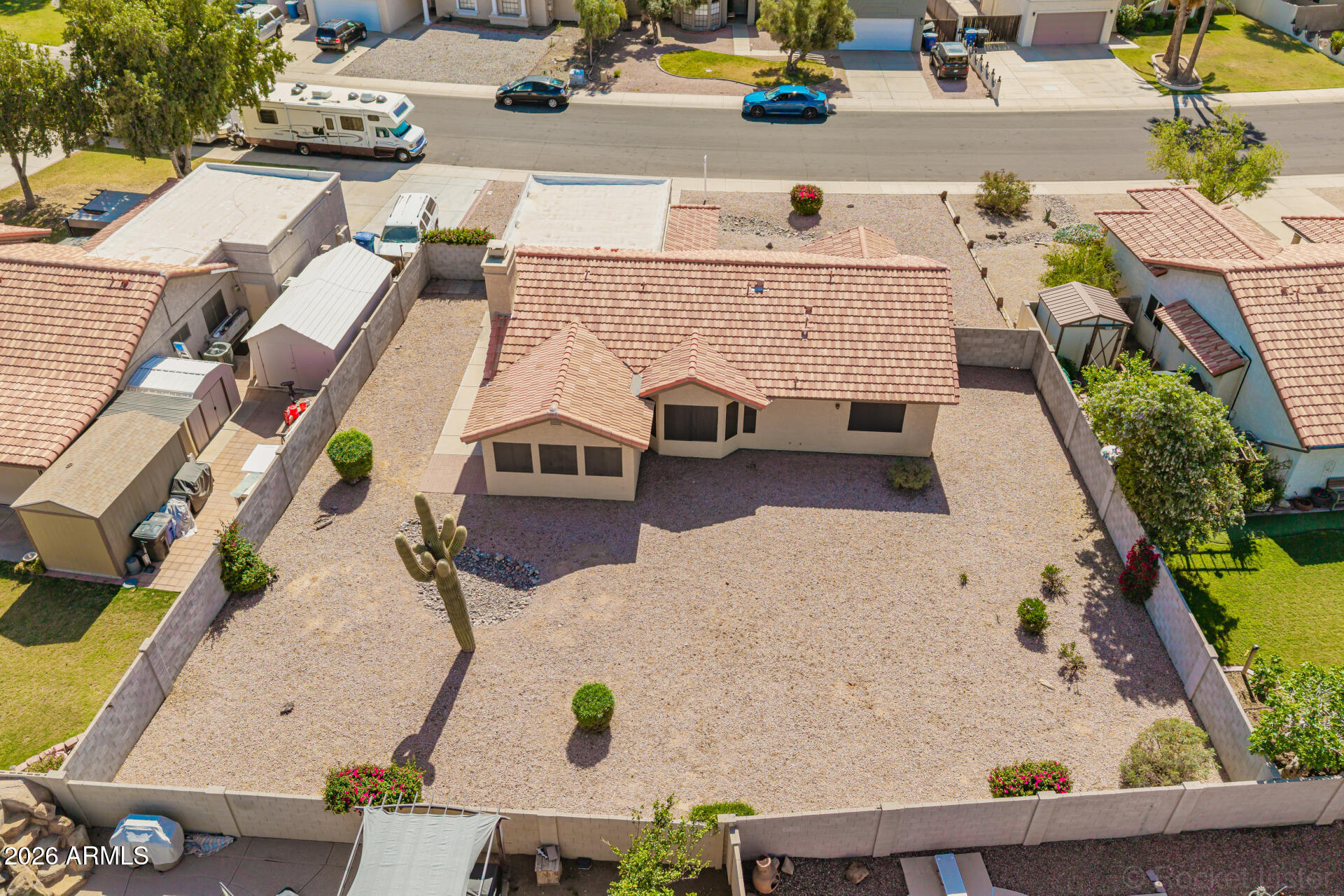 1638 E FAIRVIEW Street