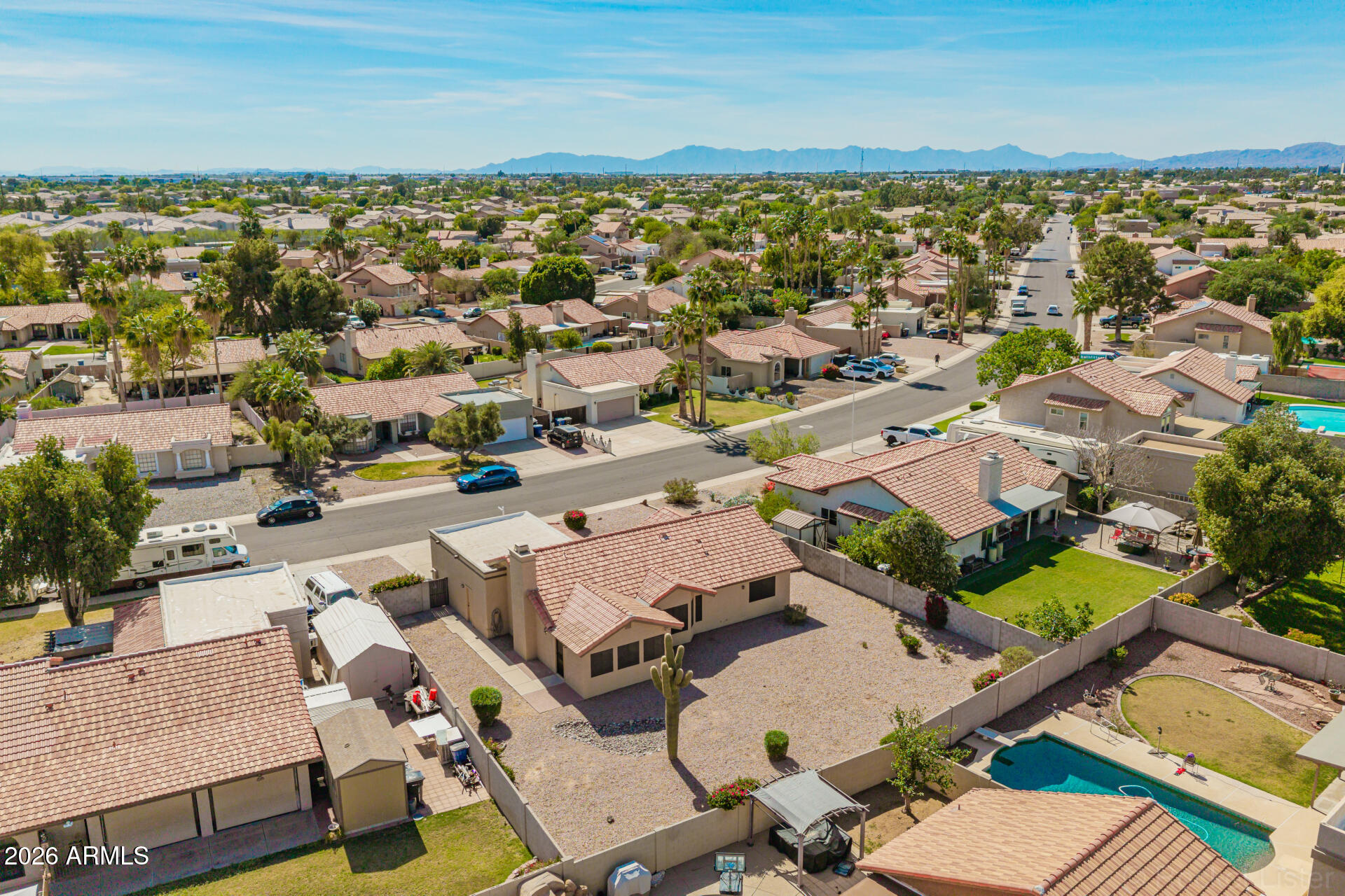 1638 E FAIRVIEW Street