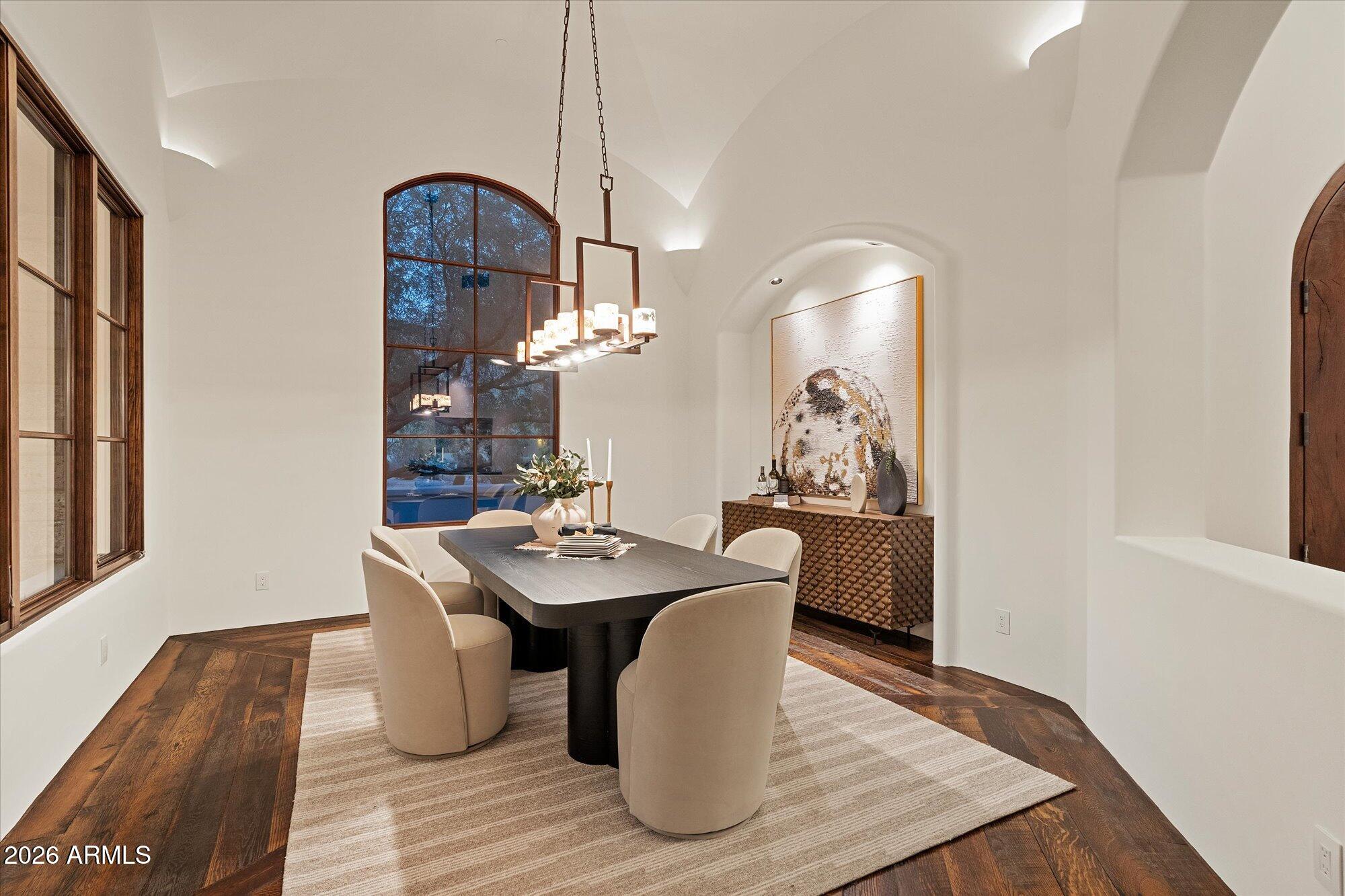 9820 E THOMPSON PEAK Parkway 648