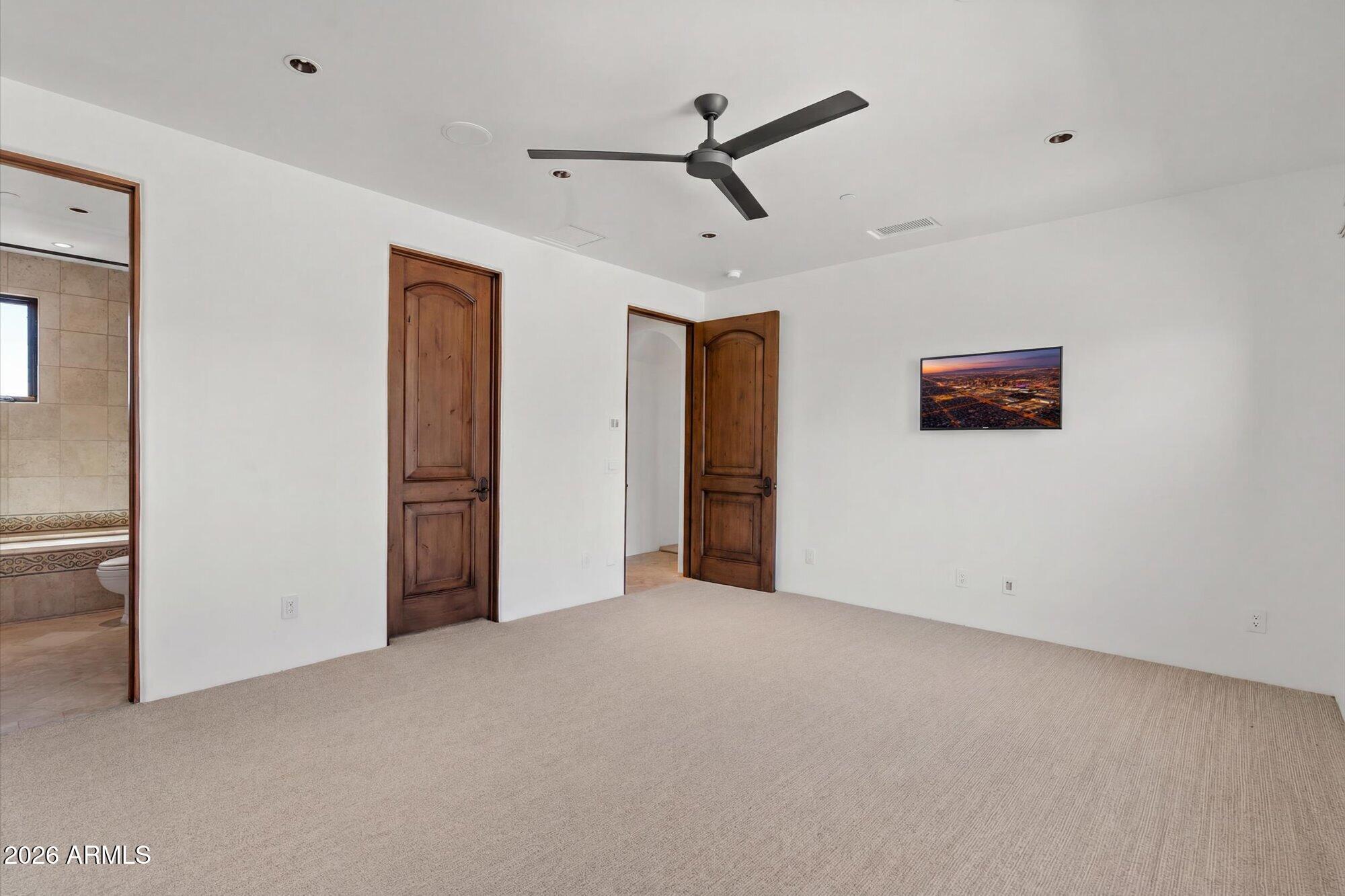 9820 E THOMPSON PEAK Parkway 648