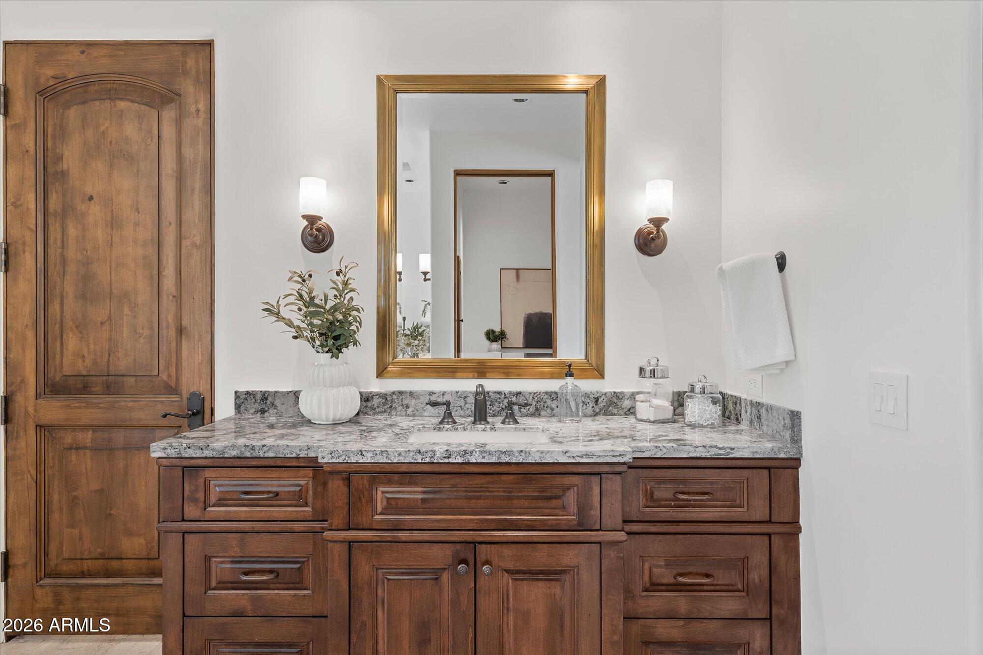 9820 E THOMPSON PEAK Parkway 648