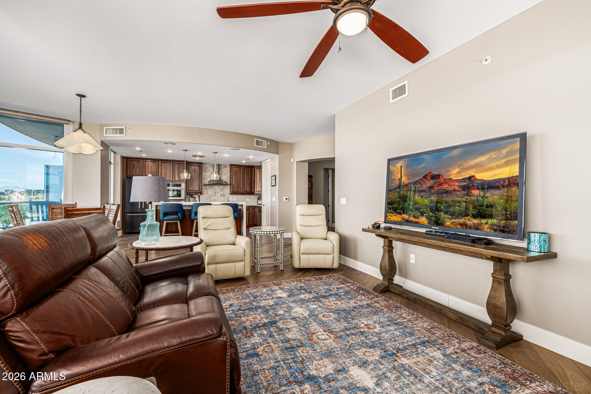 120 E RIO SALADO Parkway 204