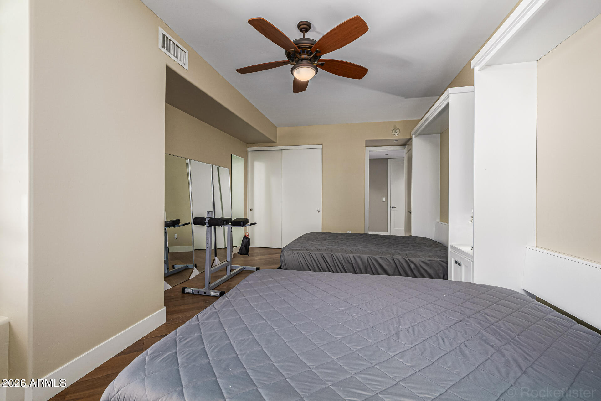 120 E RIO SALADO Parkway 204