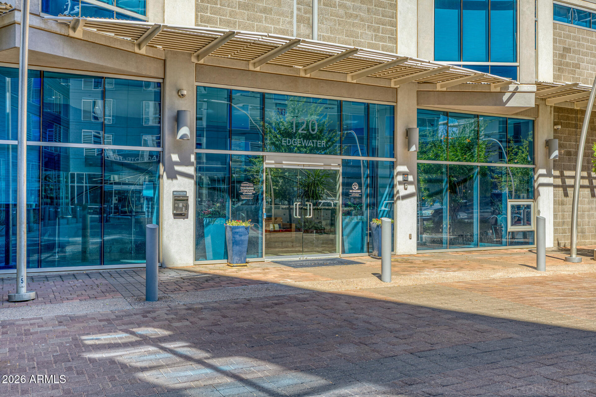 120 E RIO SALADO Parkway 204