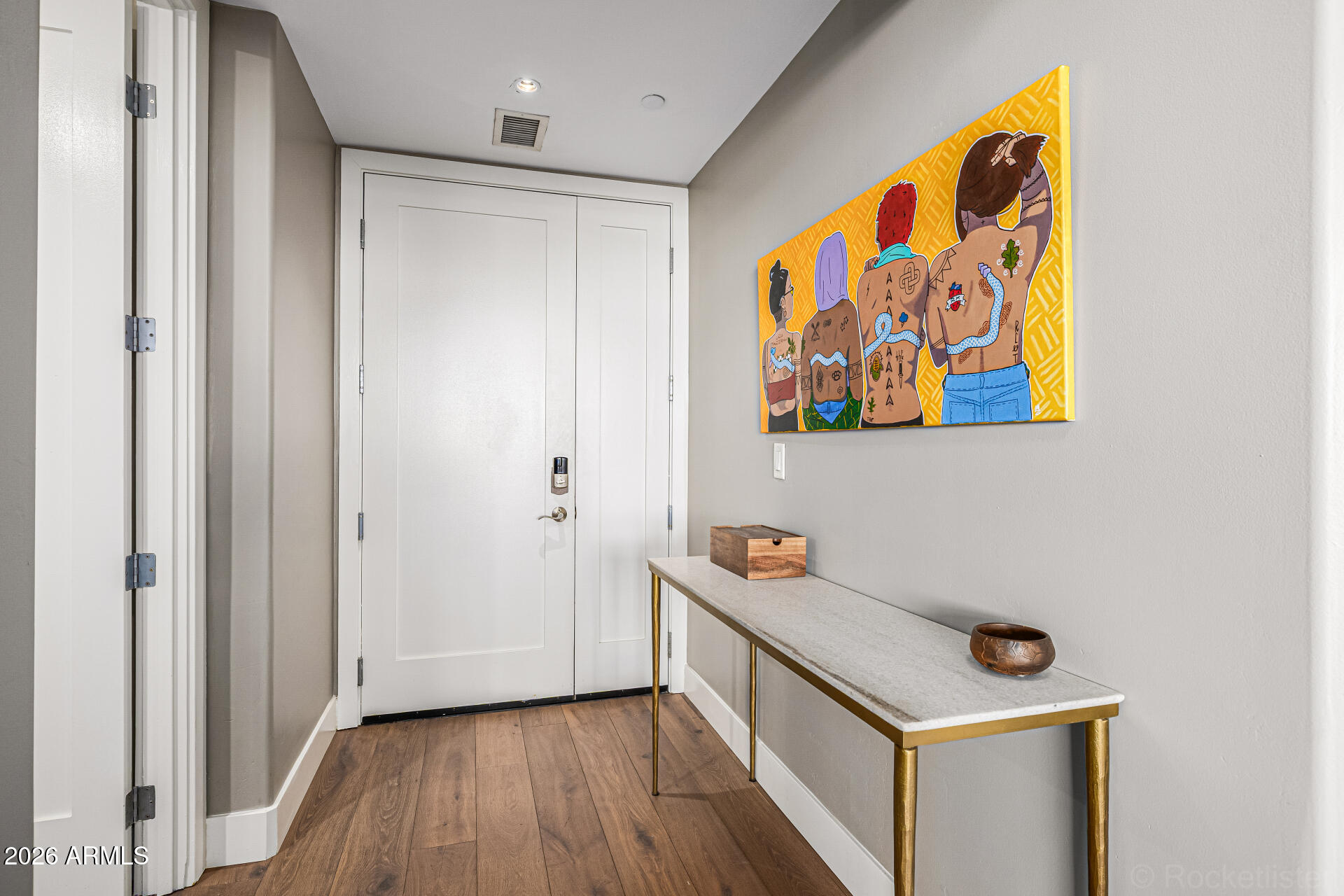 120 E RIO SALADO Parkway 204