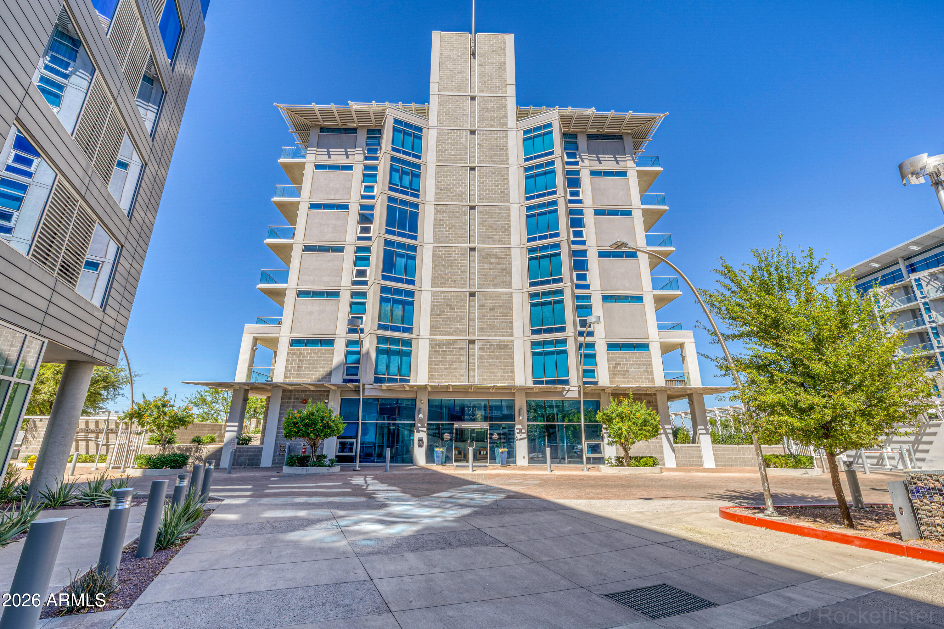 120 E RIO SALADO Parkway 204