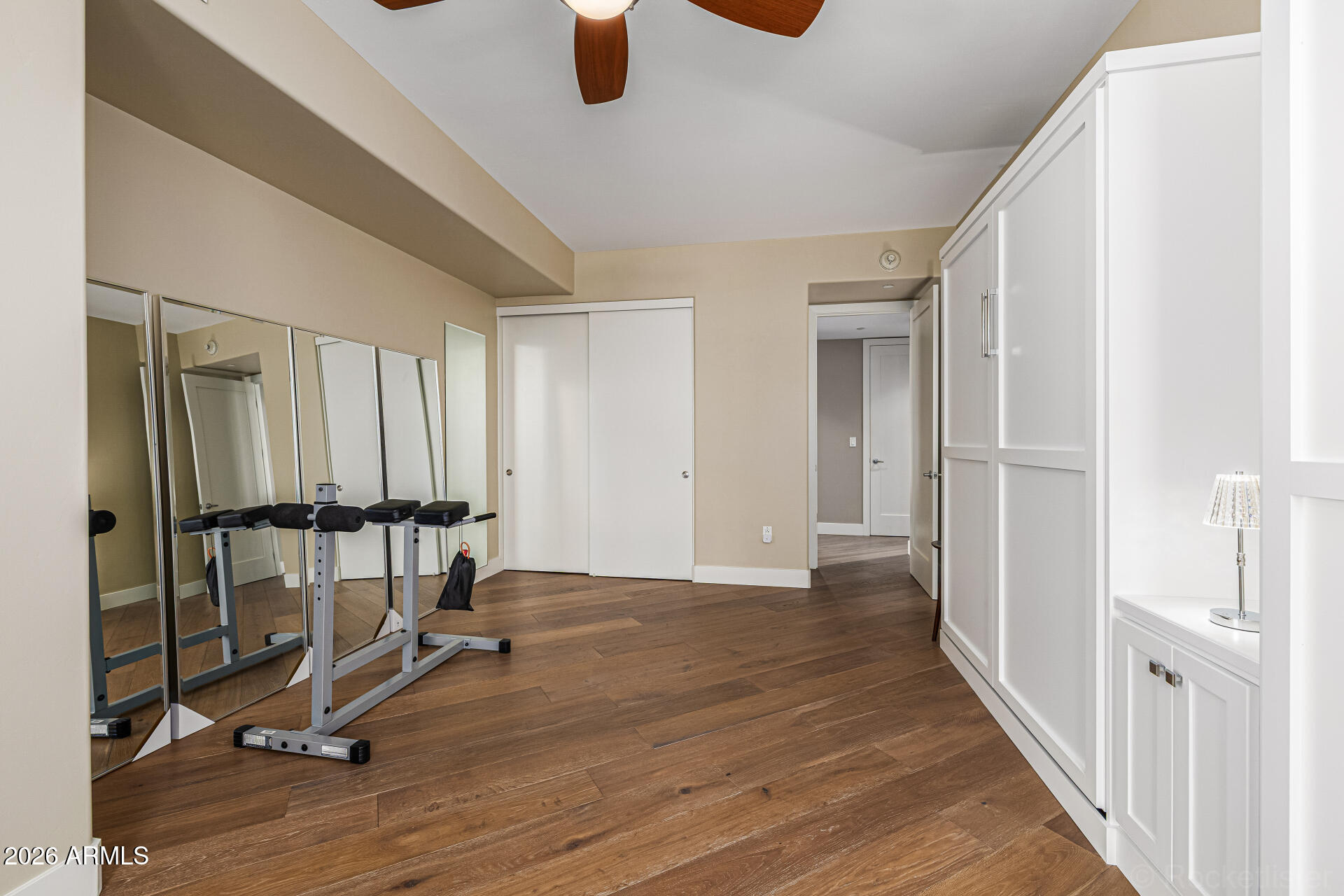 120 E RIO SALADO Parkway 204