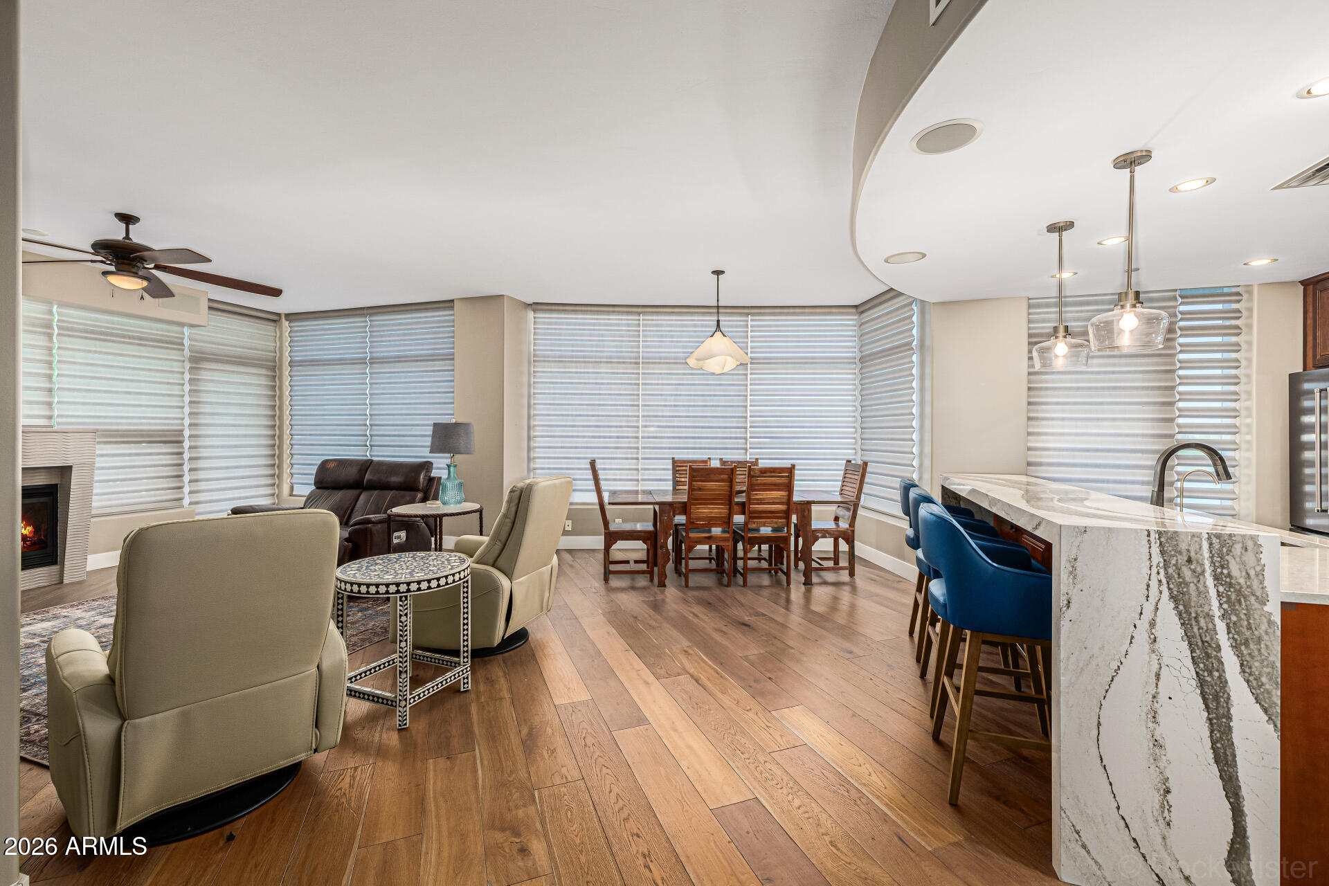 120 E RIO SALADO Parkway 204