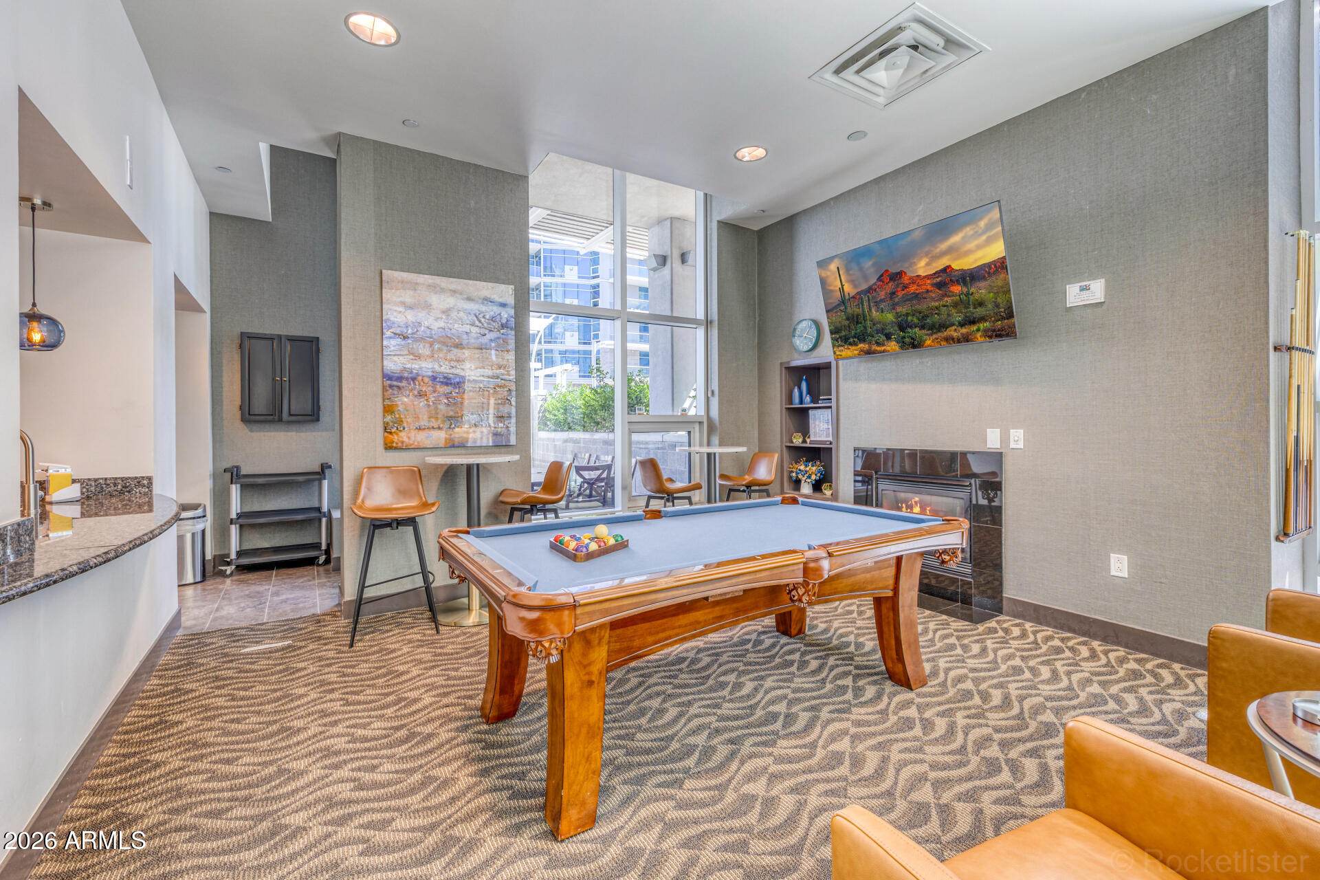 120 E RIO SALADO Parkway 204