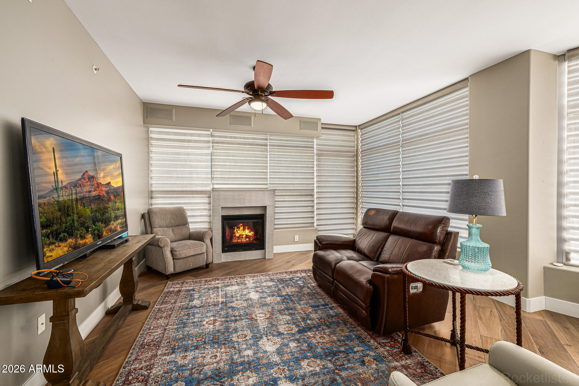 120 E RIO SALADO Parkway 204