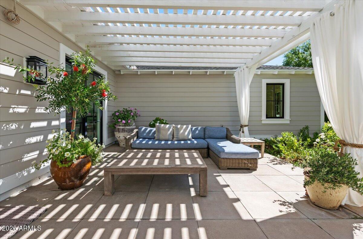 6141 E CALLE CAMELIA