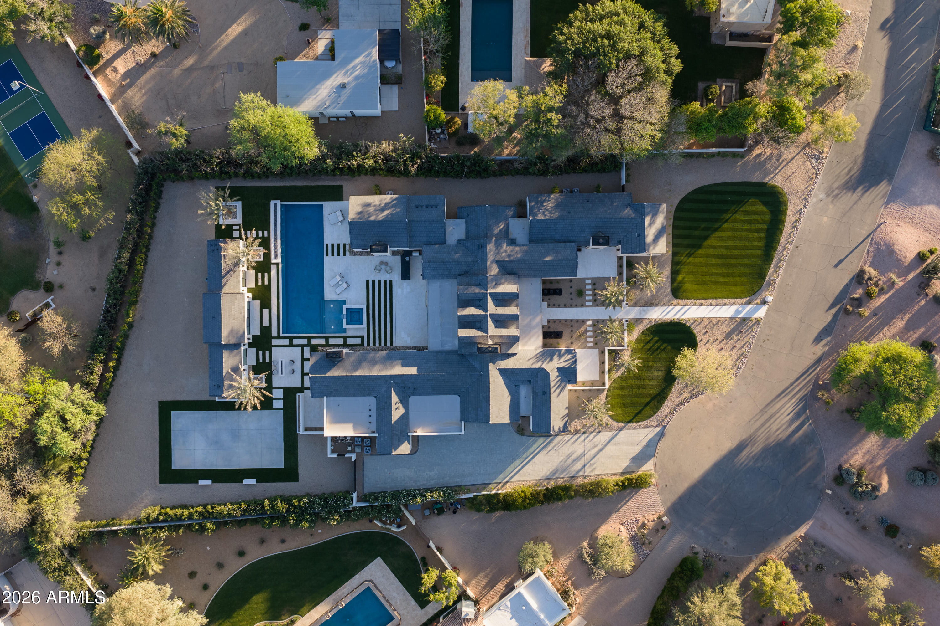 5717 E VIA LOS RANCHOS