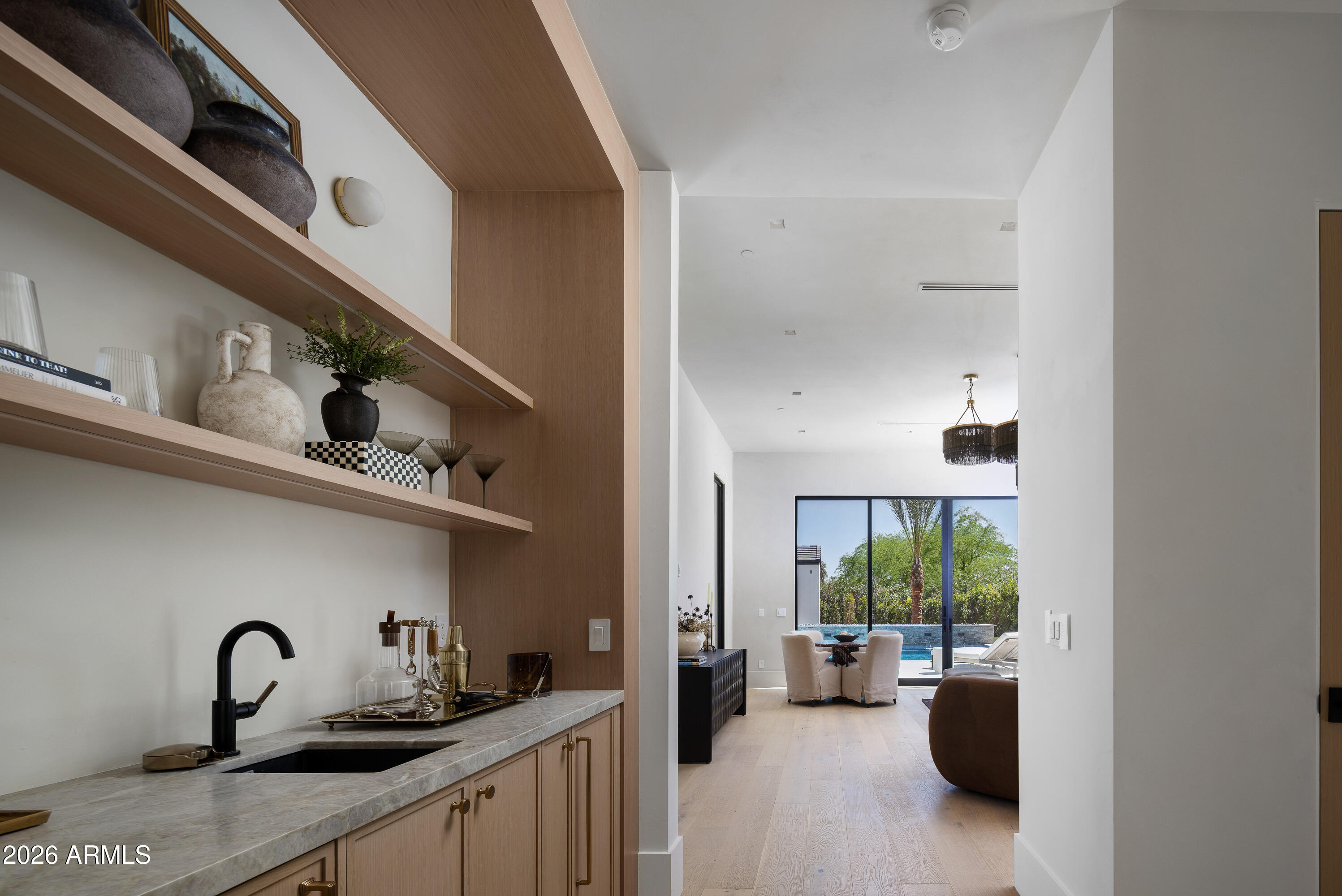 5717 E VIA LOS RANCHOS