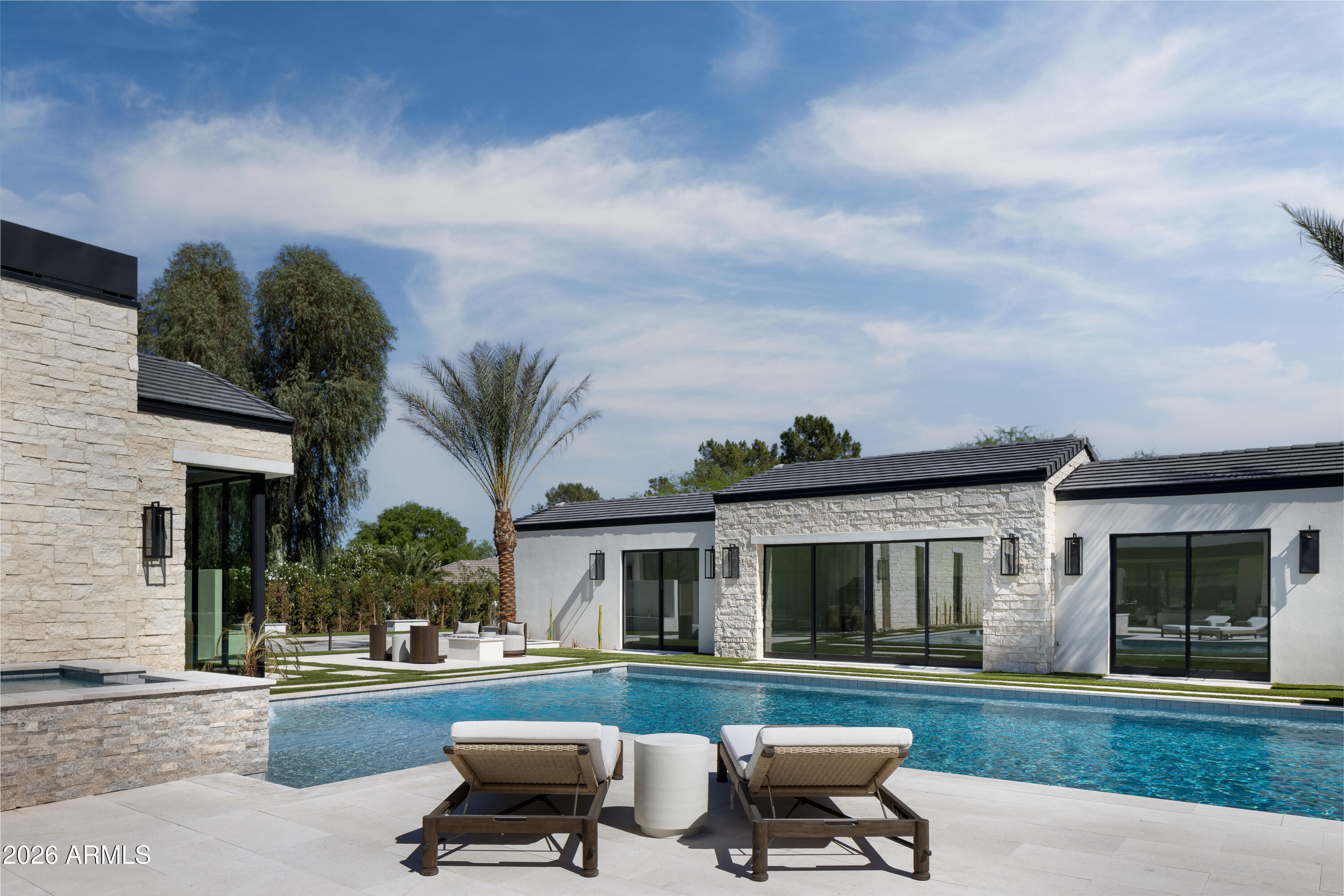 5717 E VIA LOS RANCHOS