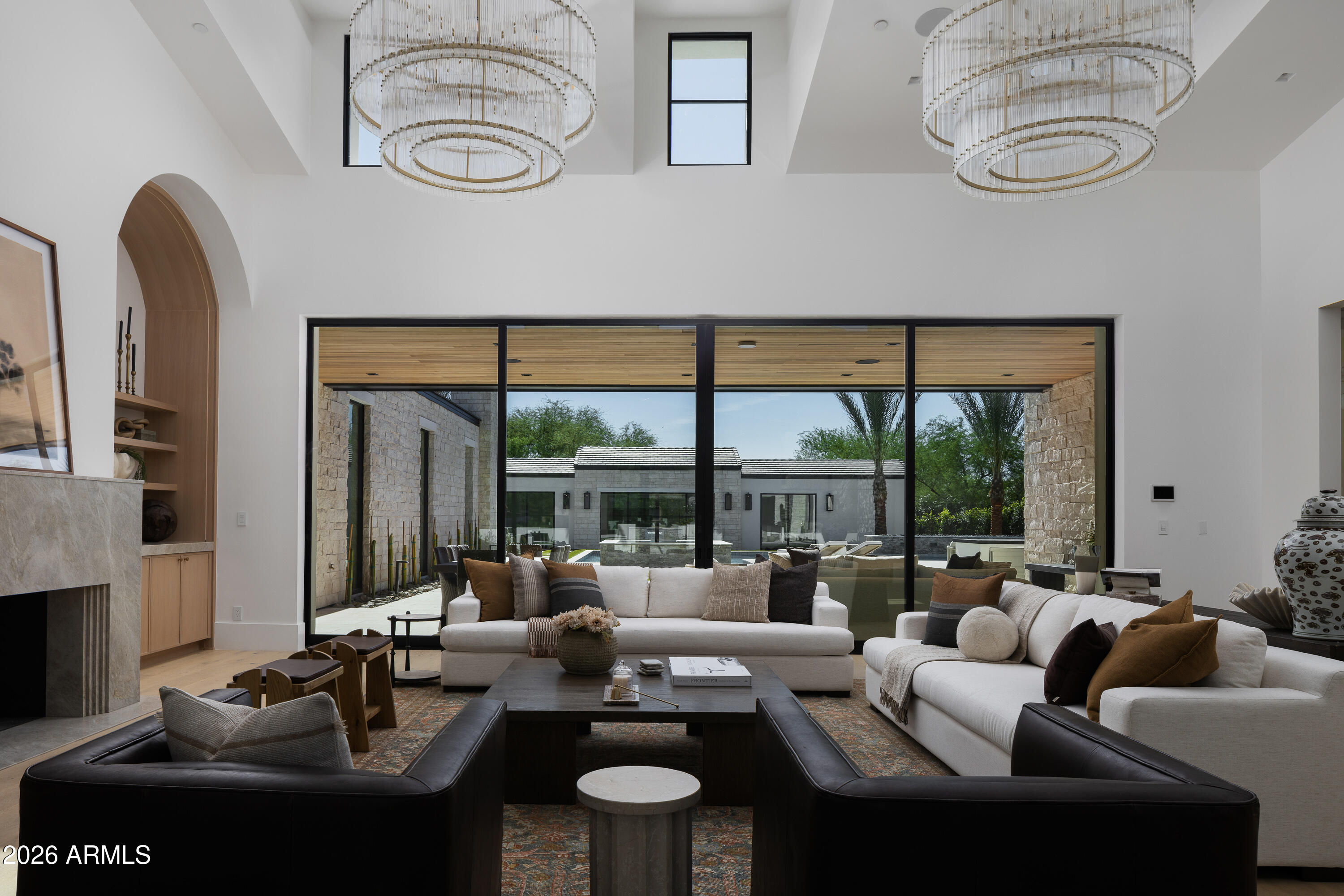 5717 E VIA LOS RANCHOS