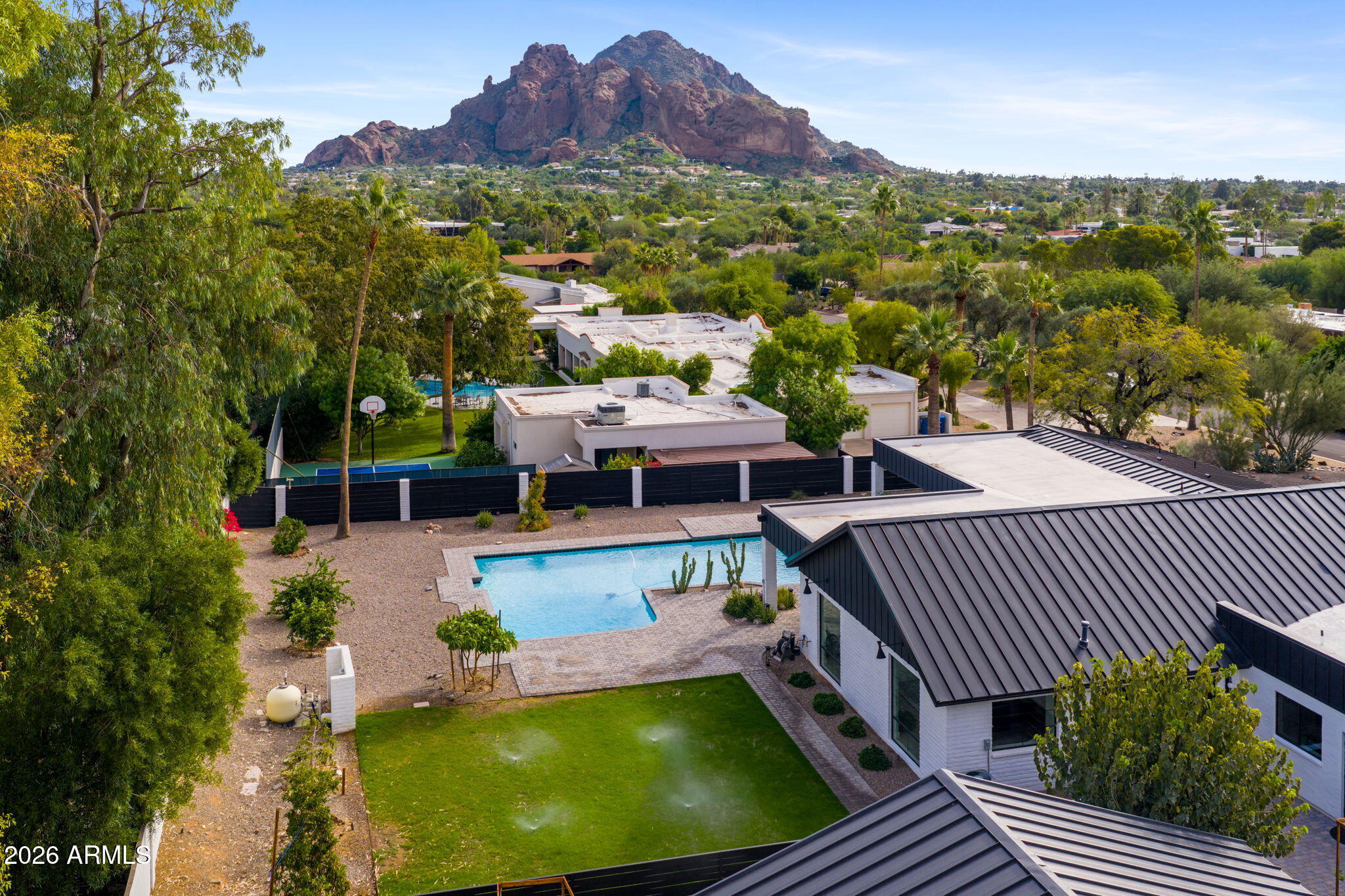 3842 E SAN MIGUEL Avenue