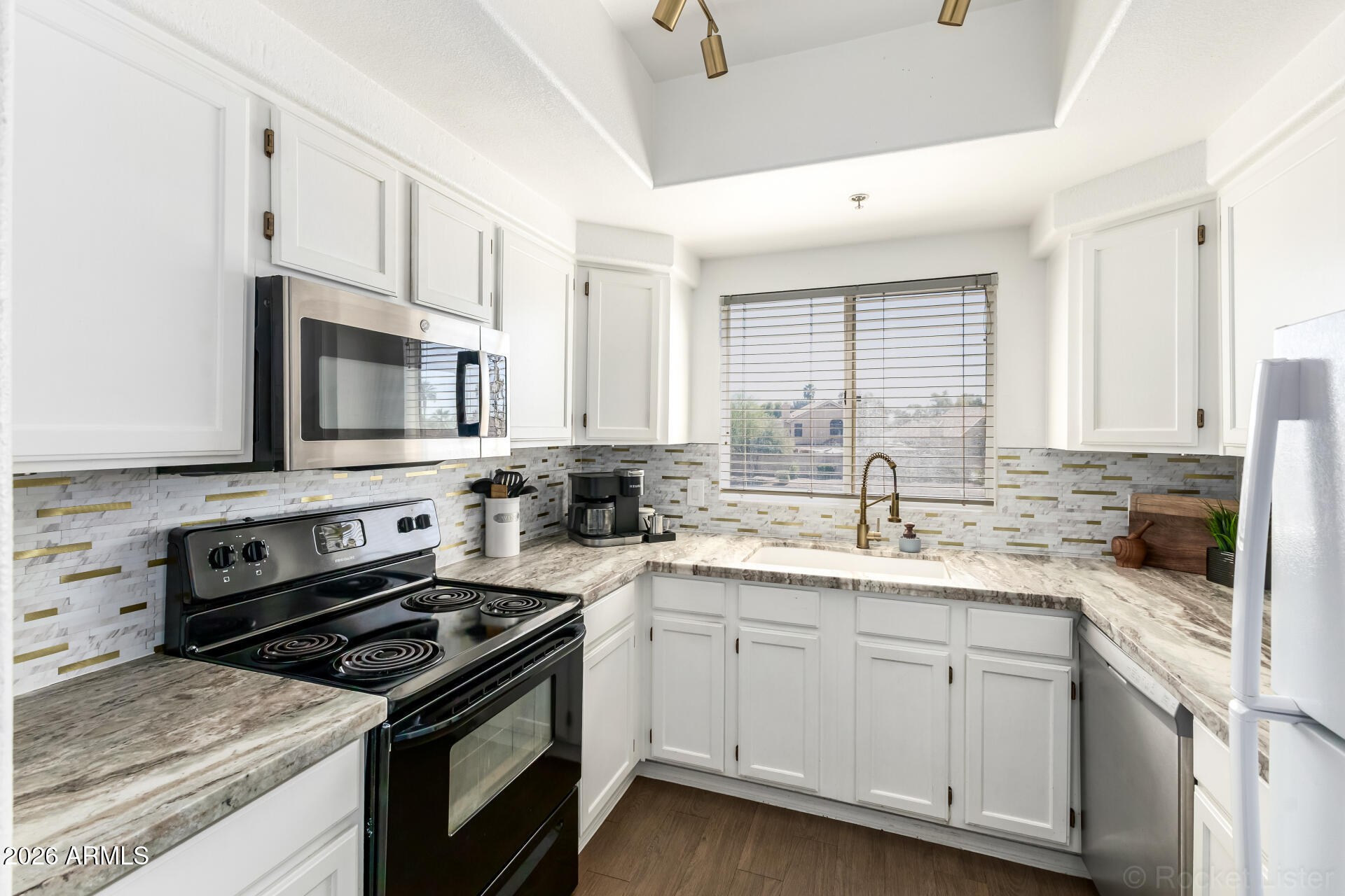 1825 W RAY Road 2146