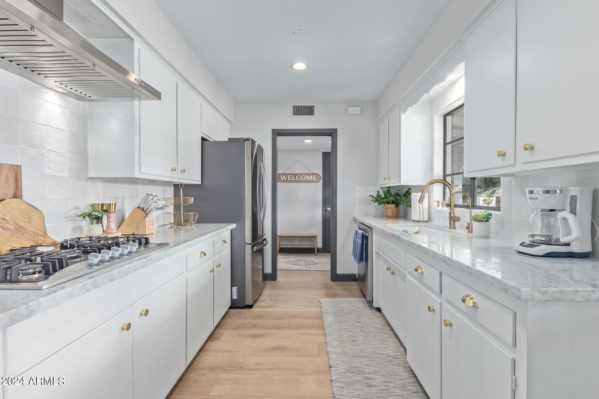 4536 E Calle Redonda