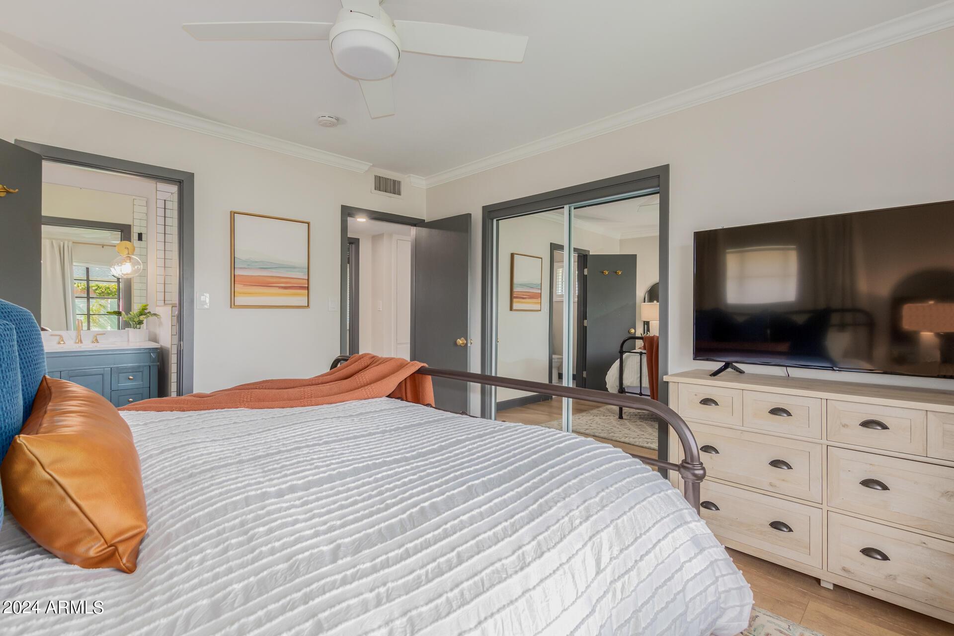 4536 E Calle Redonda