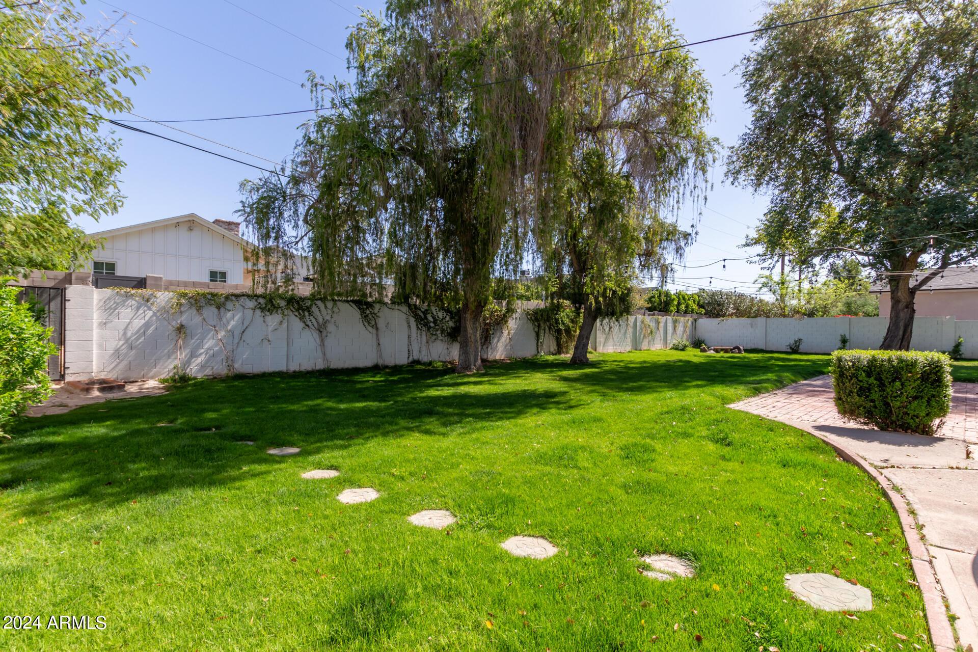 4536 E Calle Redonda