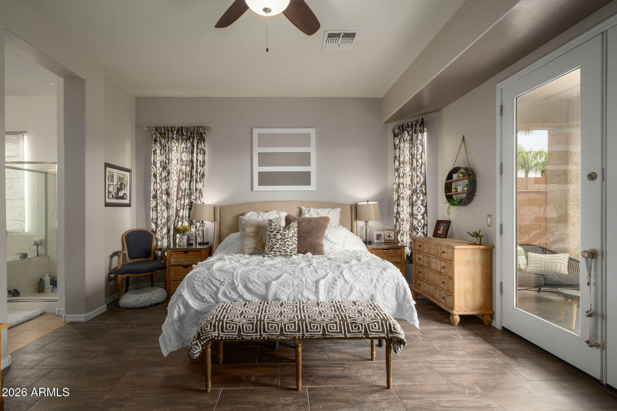 5913 E BRAMBLE BERRY Lane