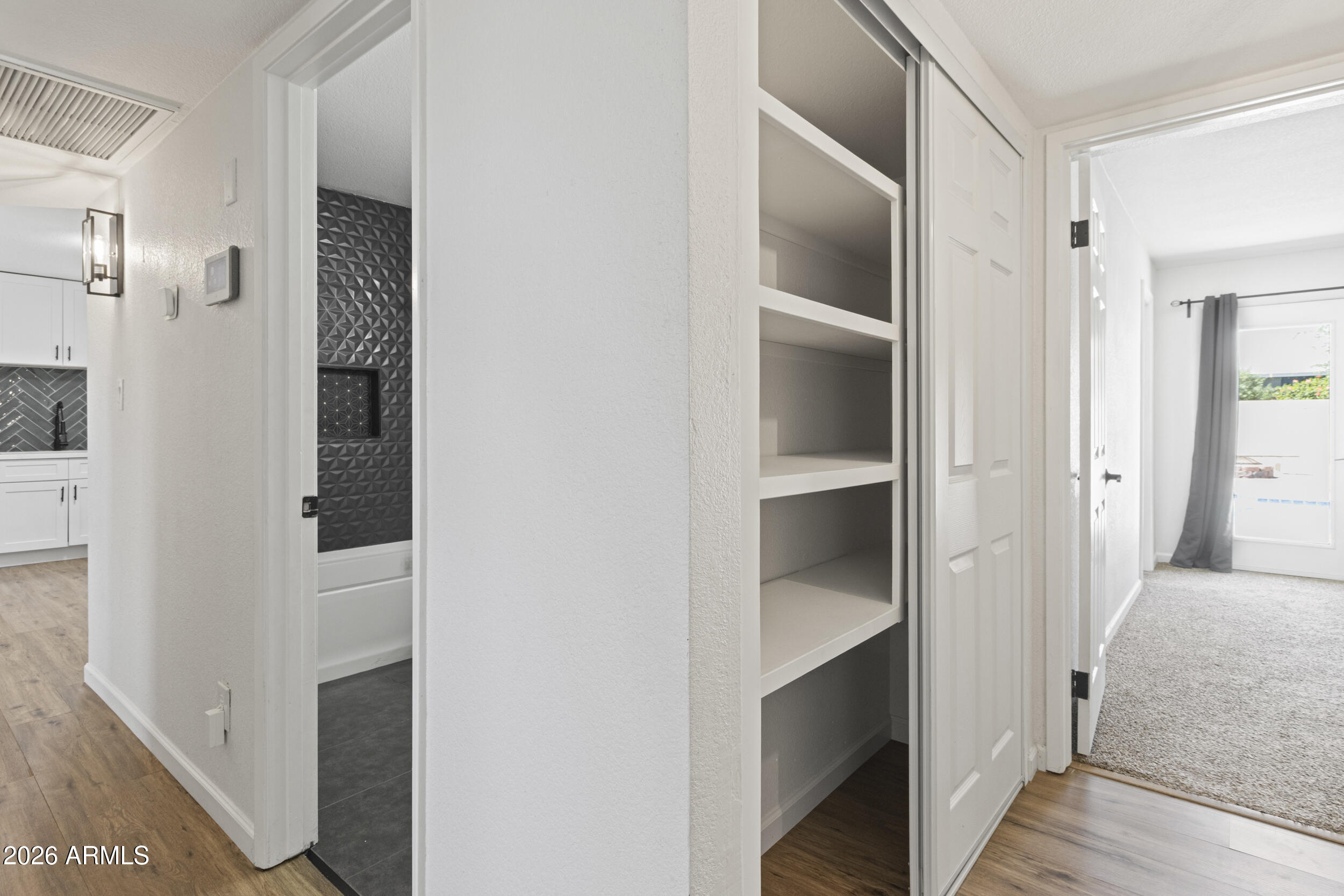 11830 S EAGLEMAN Drive